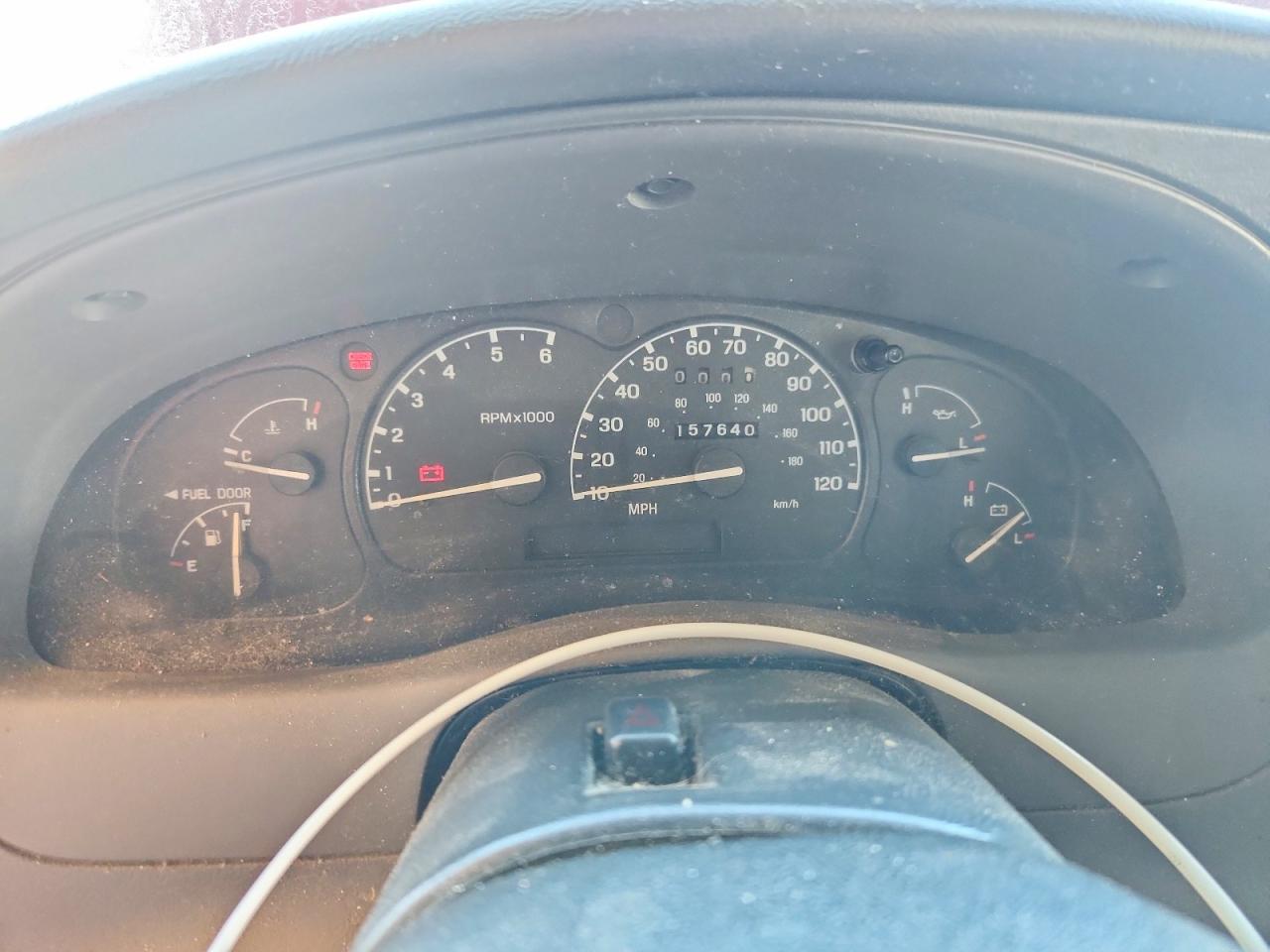 2003 Ford Ranger Red vin: 1FTYR10D33PB76165