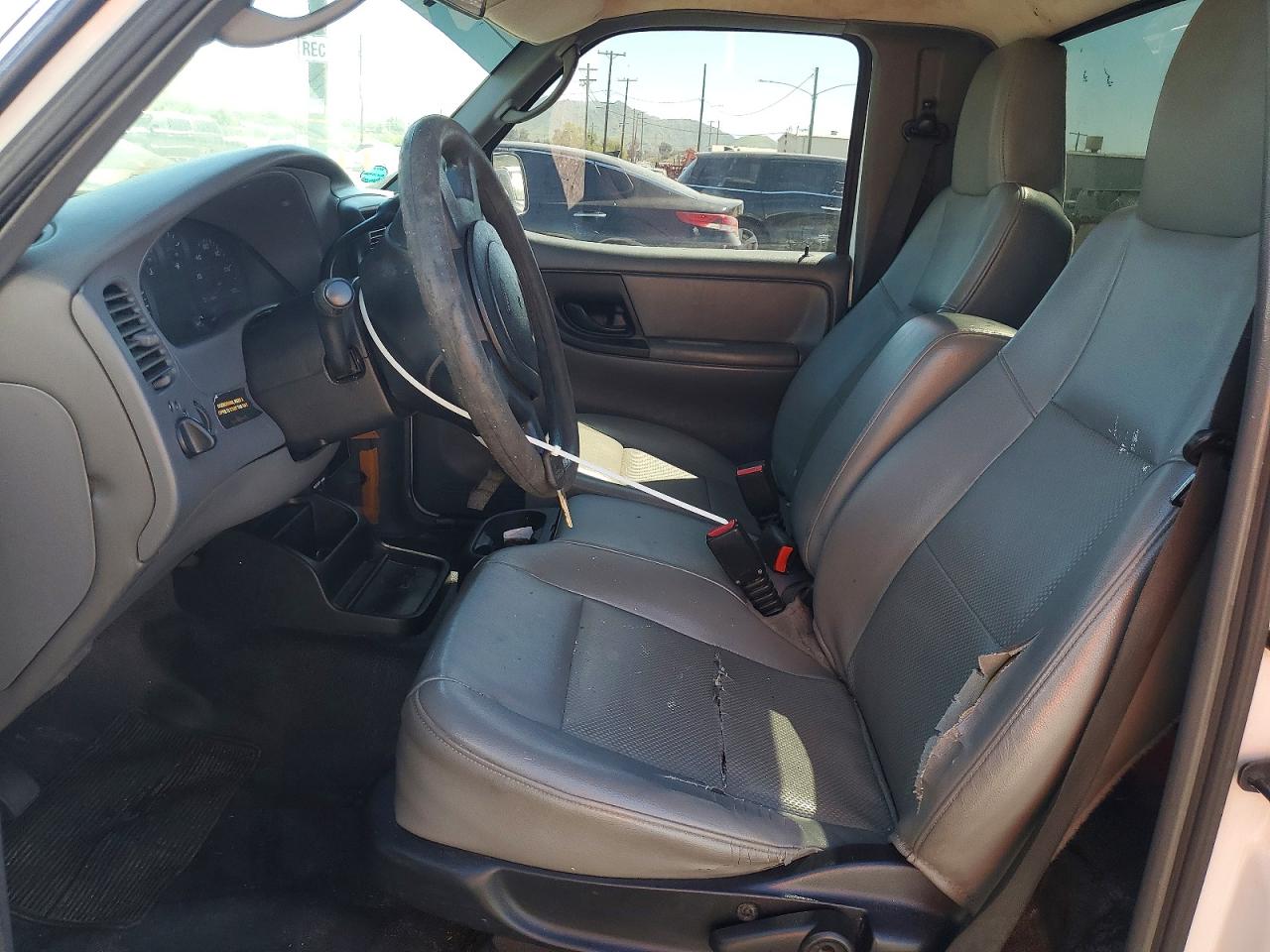 2004 Ford Ranger White vin: 1FTYR10D34PB31518