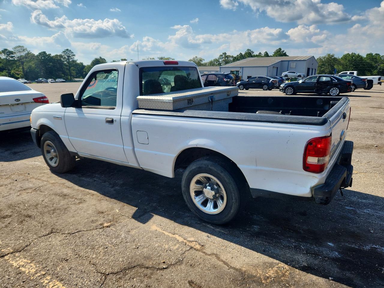 2009 Ford Ranger White vin: 1FTYR10D39PA13928