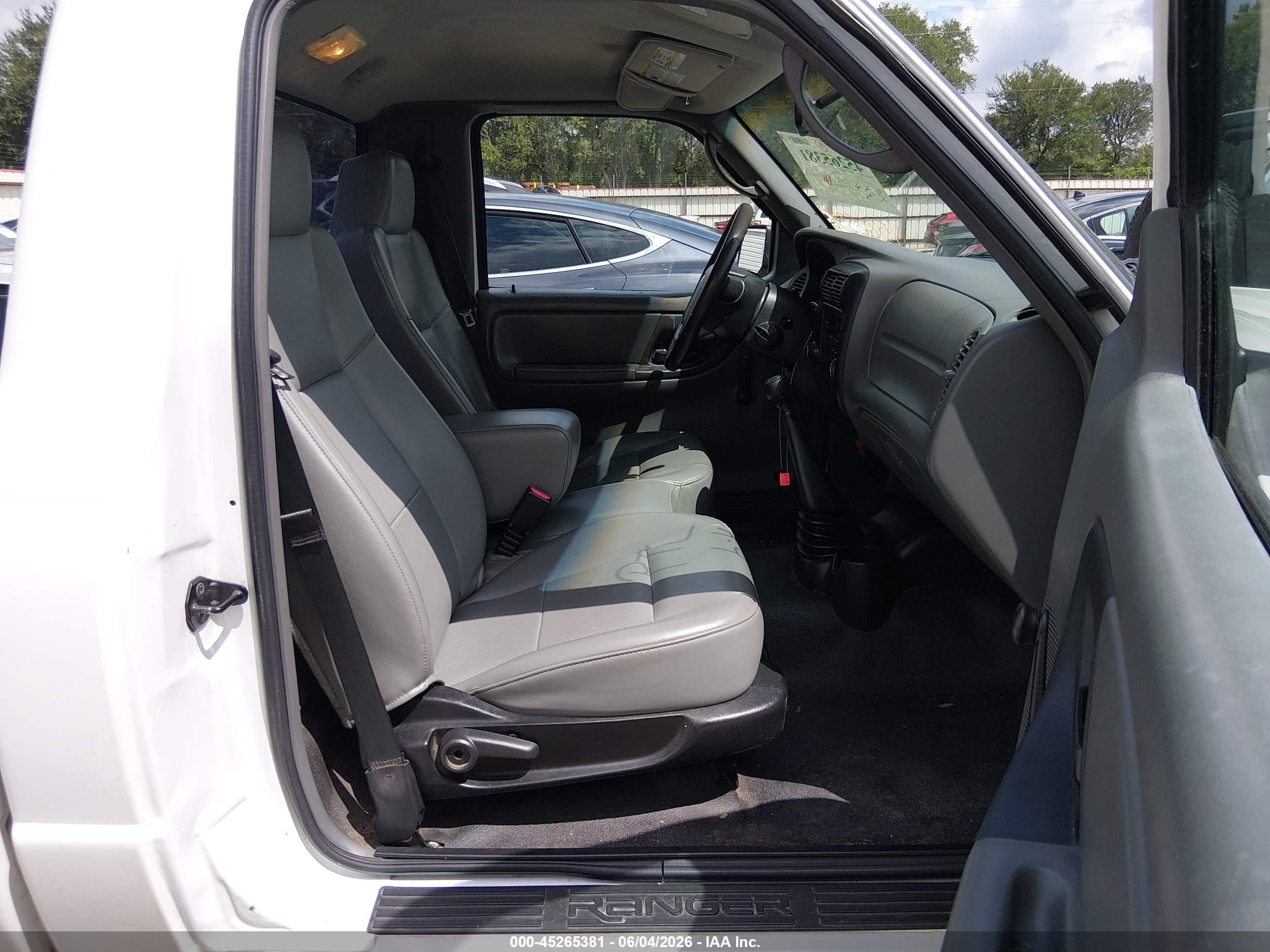 2009 Ford Ranger Xl Белый vin: 1FTYR10D39PA35766