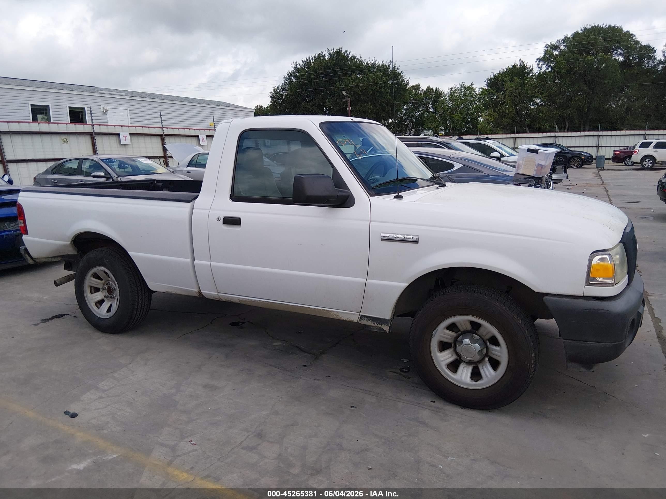 2009 Ford Ranger Xl Белый vin: 1FTYR10D39PA35766