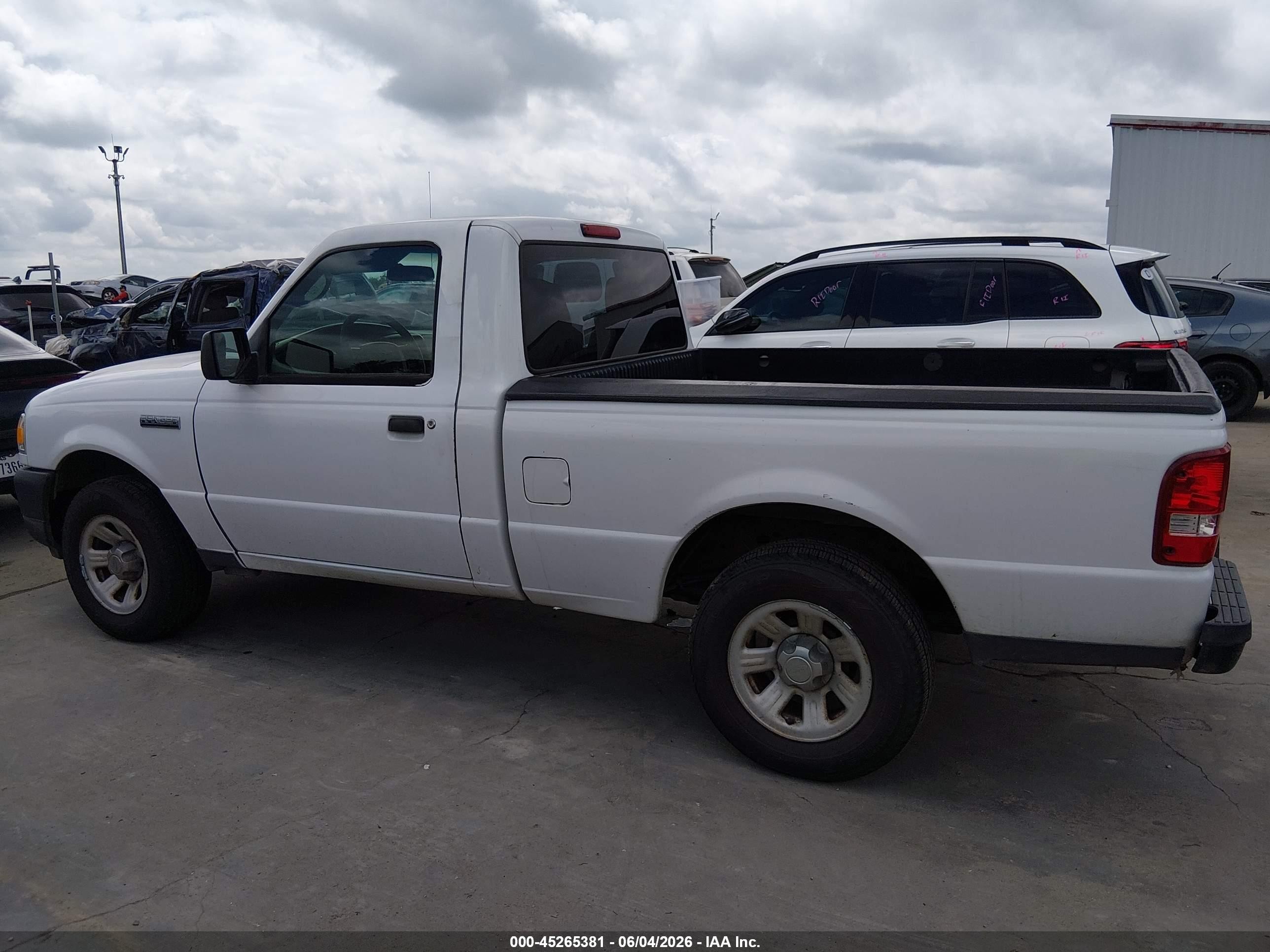 2009 Ford Ranger Xl Белый vin: 1FTYR10D39PA35766