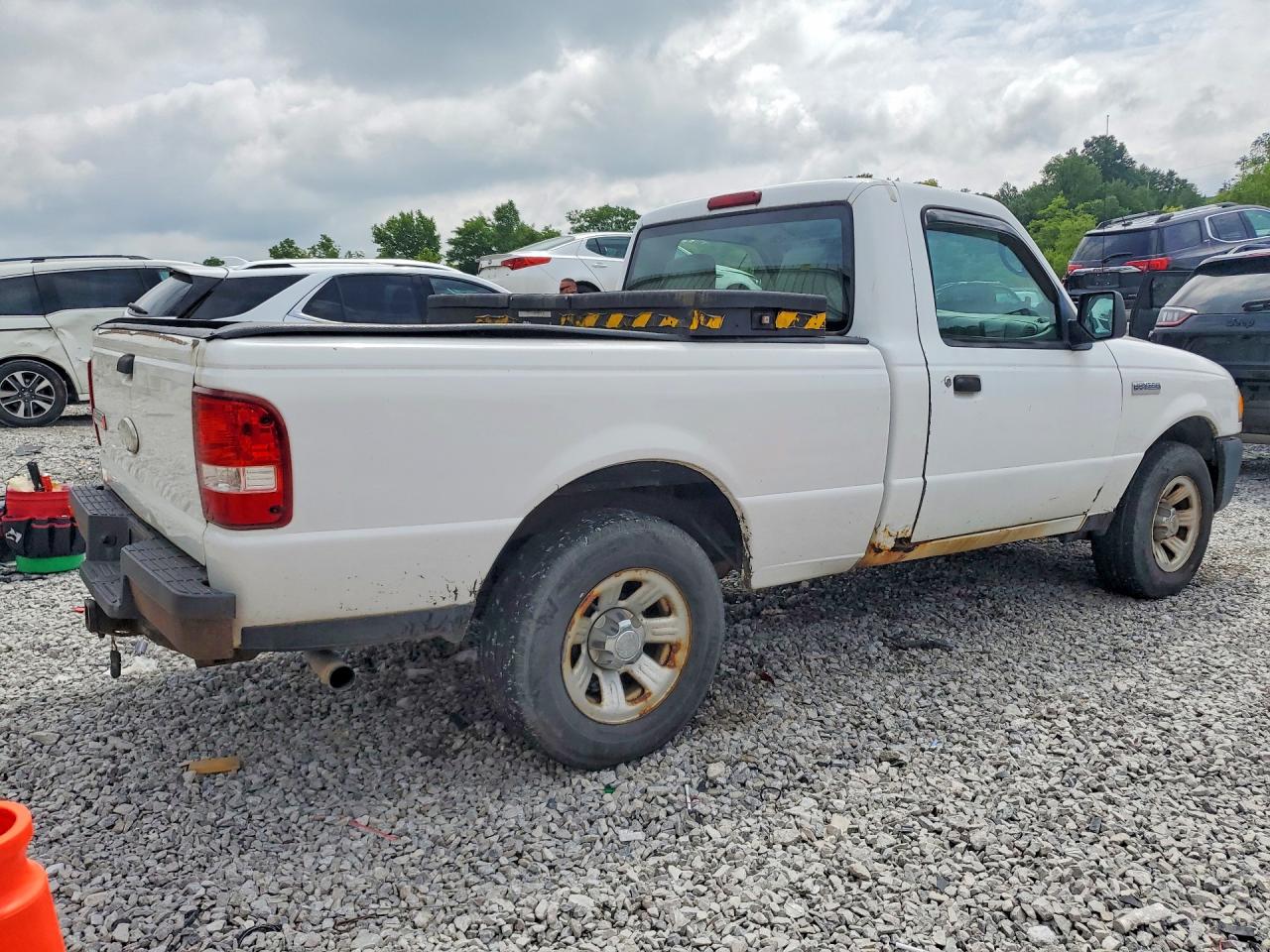2009 Ford Ranger White vin: 1FTYR10D39PA49814