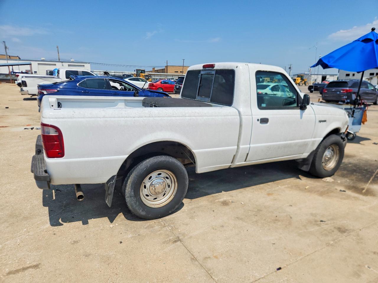2002 Ford Ranger White vin: 1FTYR10D42PA76770