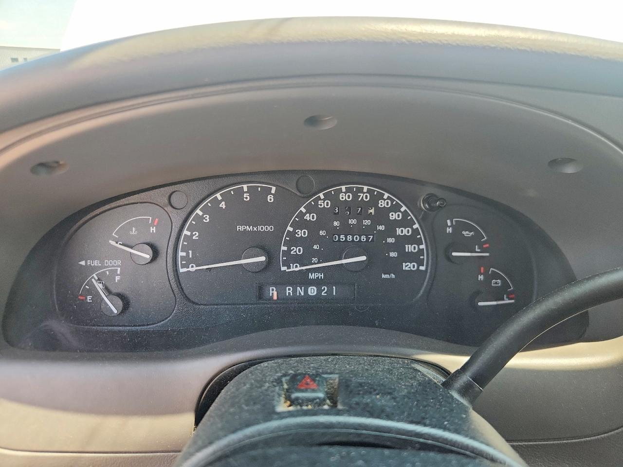 2002 Ford Ranger White vin: 1FTYR10D42PA76770