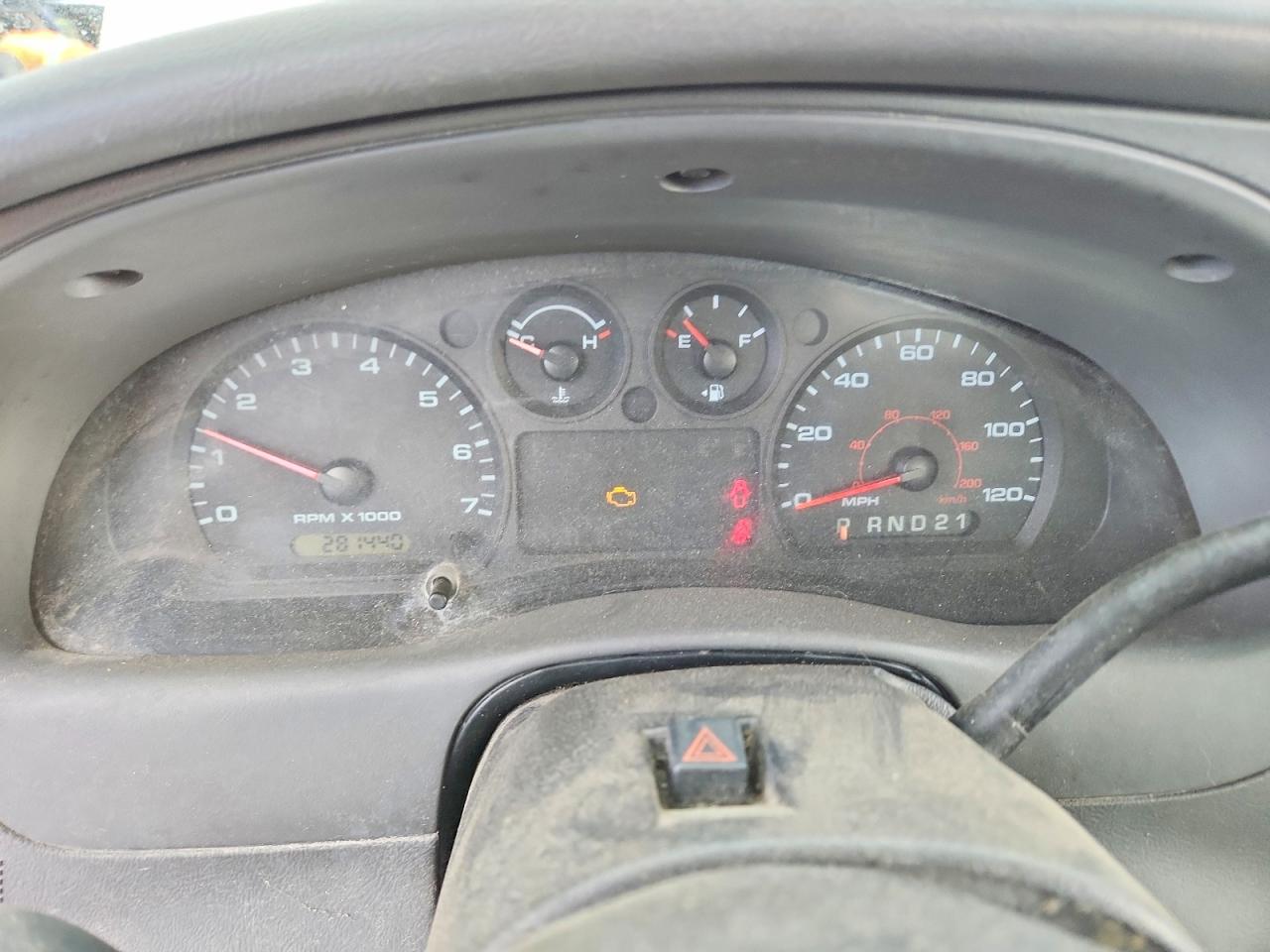 2004 Ford Ranger White vin: 1FTYR10D44PA58675