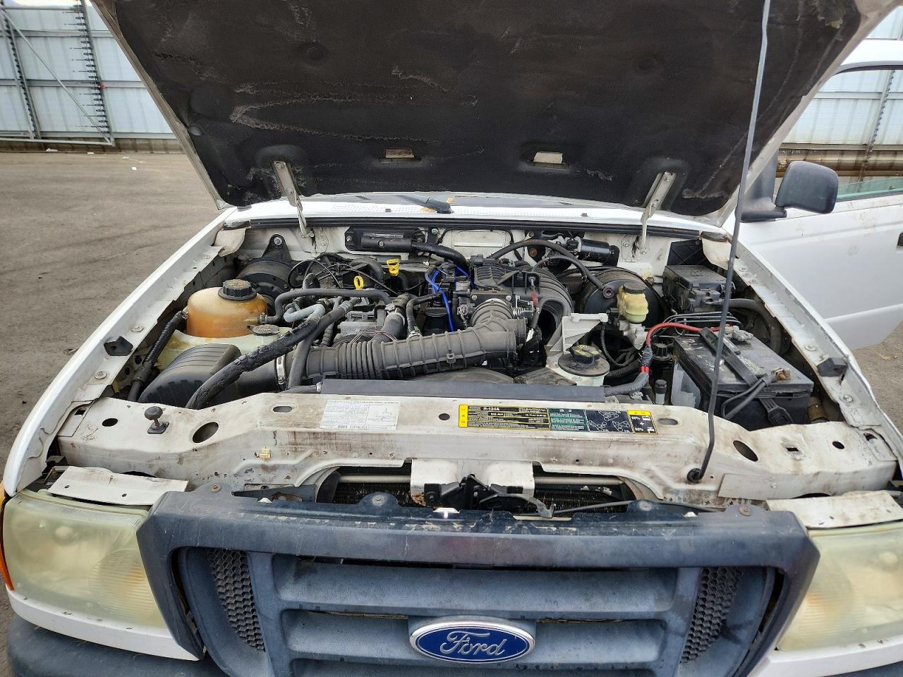 2004 Ford Ranger White vin: 1FTYR10D44PA58675