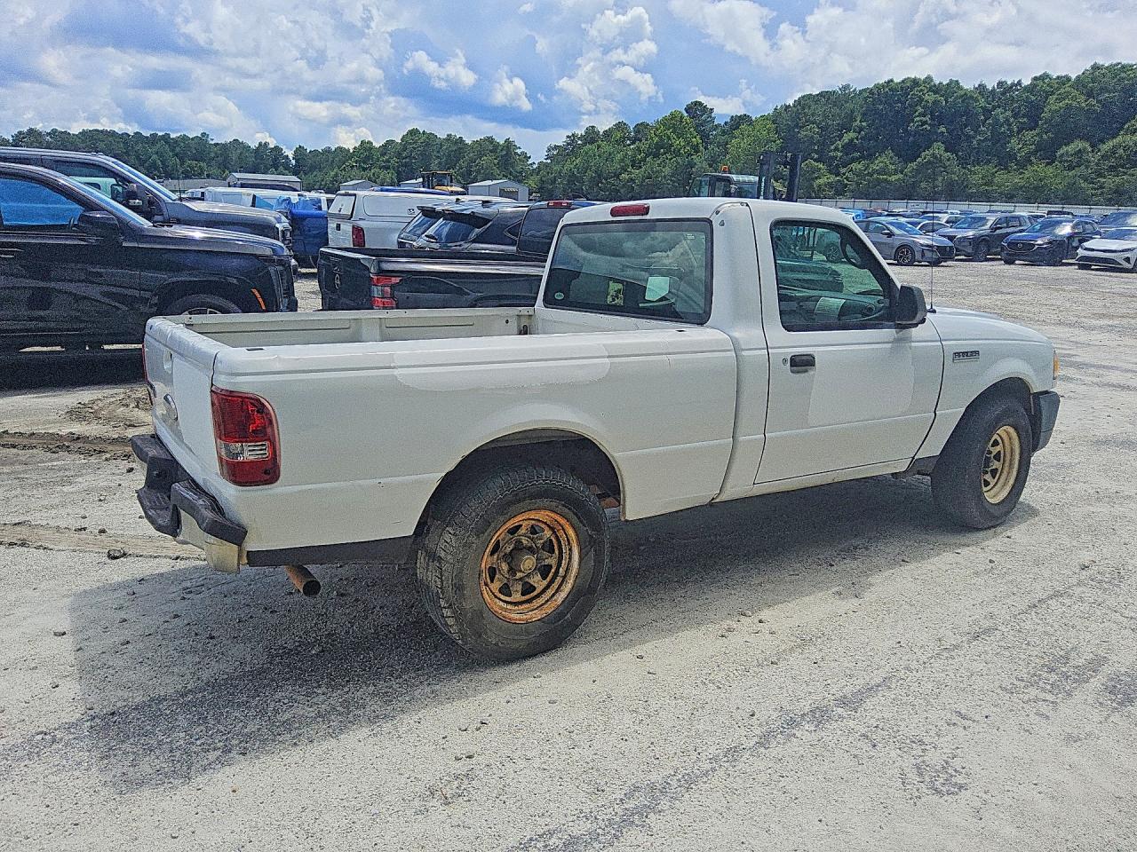 2006 Ford Ranger White vin: 1FTYR10D46PA61661