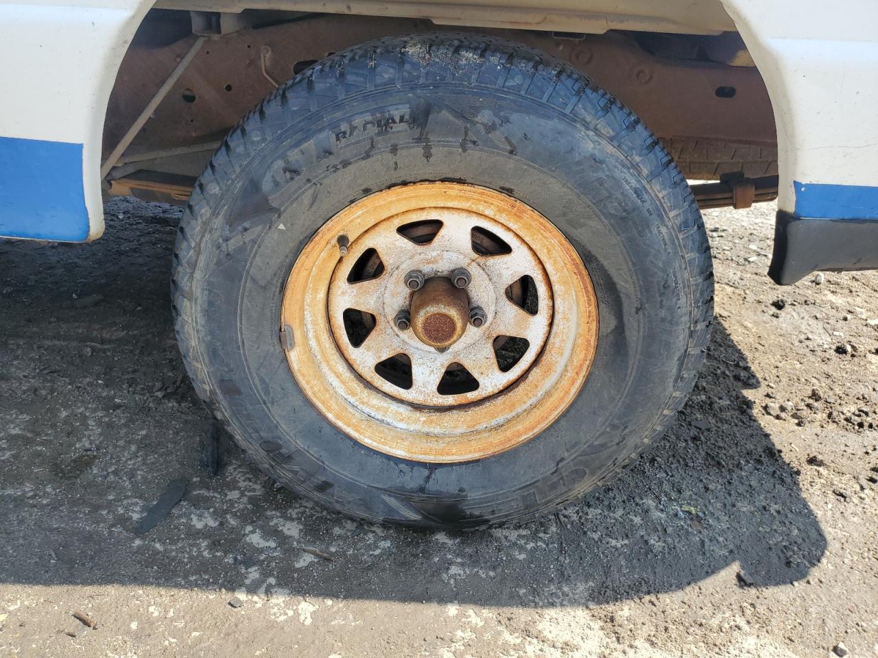2006 Ford Ranger White vin: 1FTYR10D46PA61661 Damage: Left Rear Wheel, Rust, Repair Required