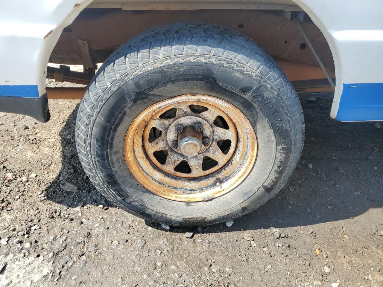2006 Ford Ranger White vin: 1FTYR10D46PA61661 Damage: Right Rear Wheel, Rust, Repair Required