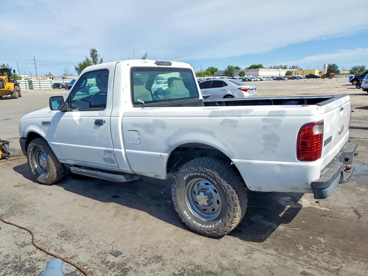 2006 Ford Ranger White vin: 1FTYR10D46PA62003
