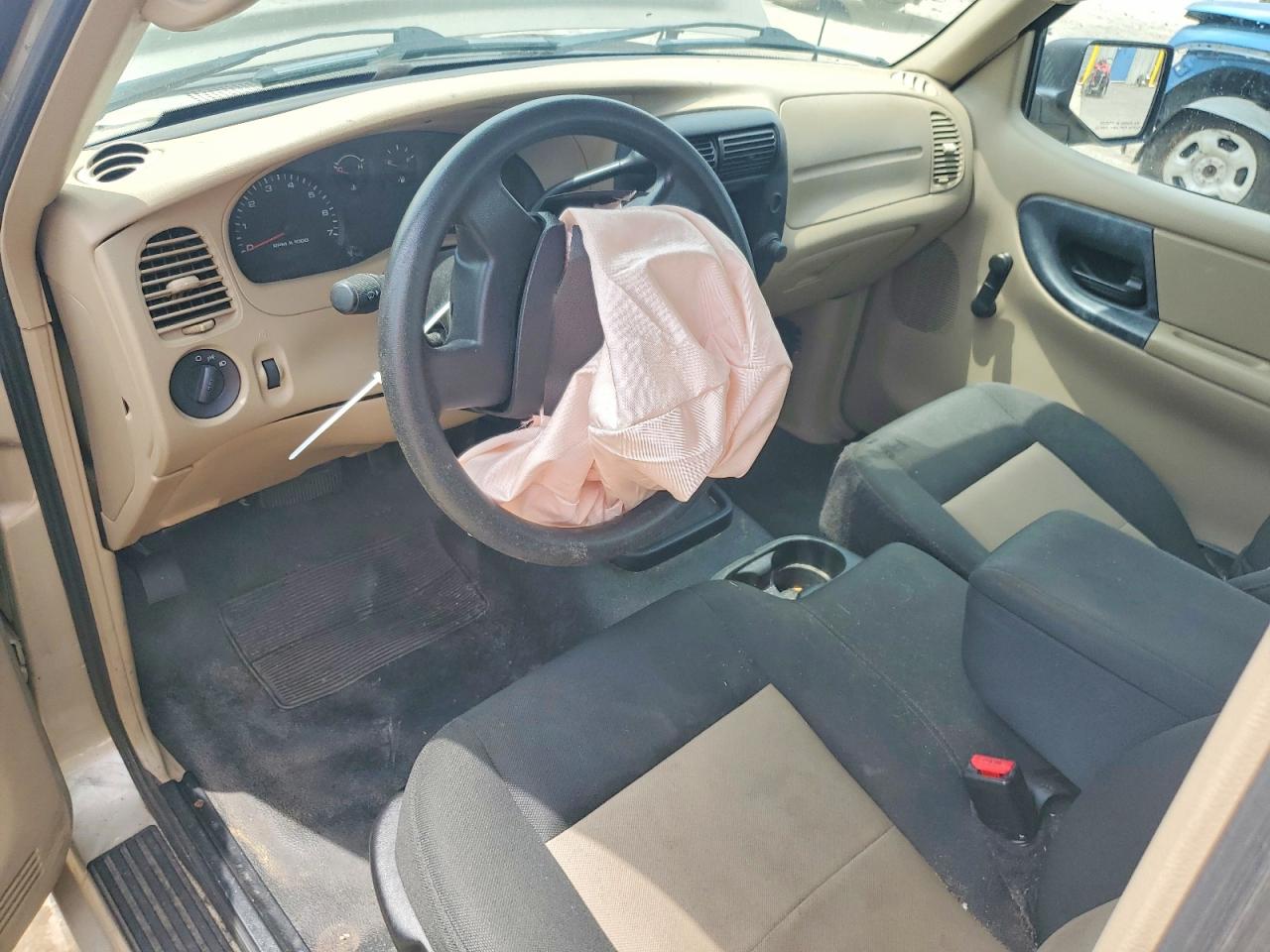 2007 Ford Ranger Beige vin: 1FTYR10D47PA29987