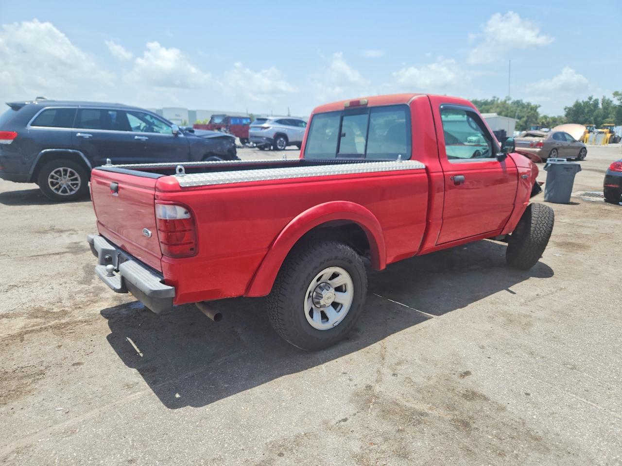 2003 Ford Ranger Red vin: 1FTYR10D53PA59154