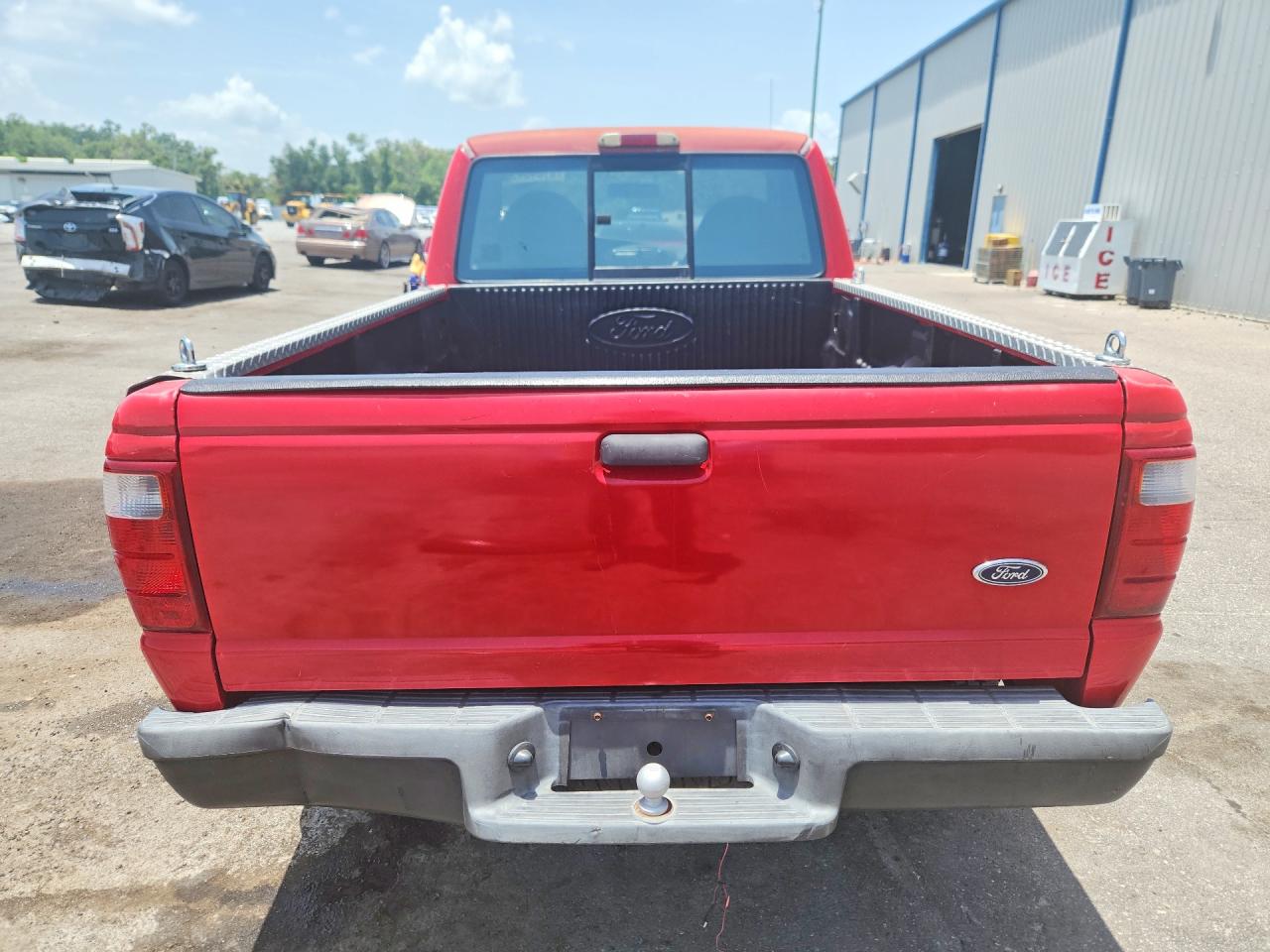 2003 Ford Ranger Red vin: 1FTYR10D53PA59154