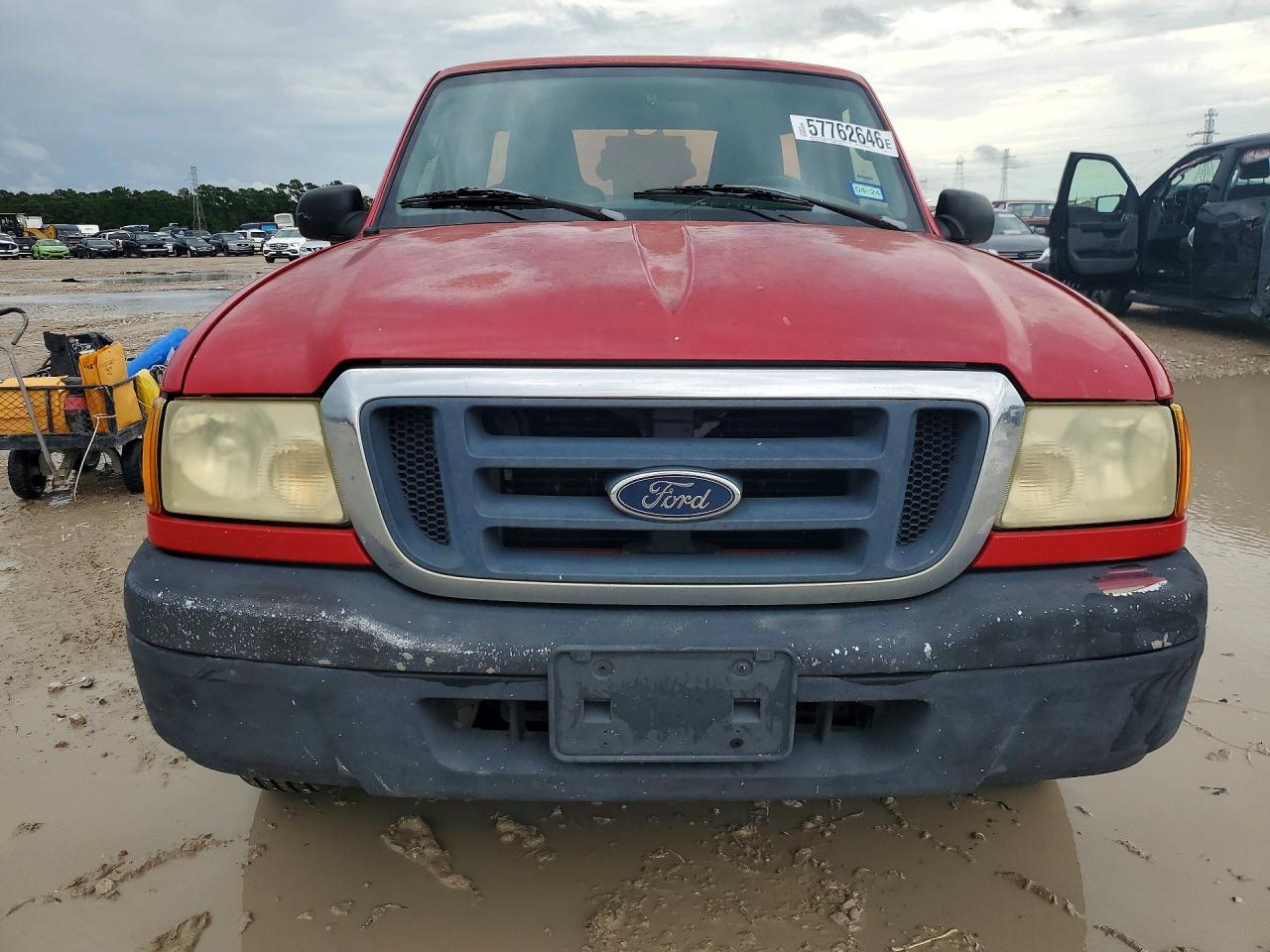 2004 Ford Ranger Red vin: 1FTYR10D54PA94214