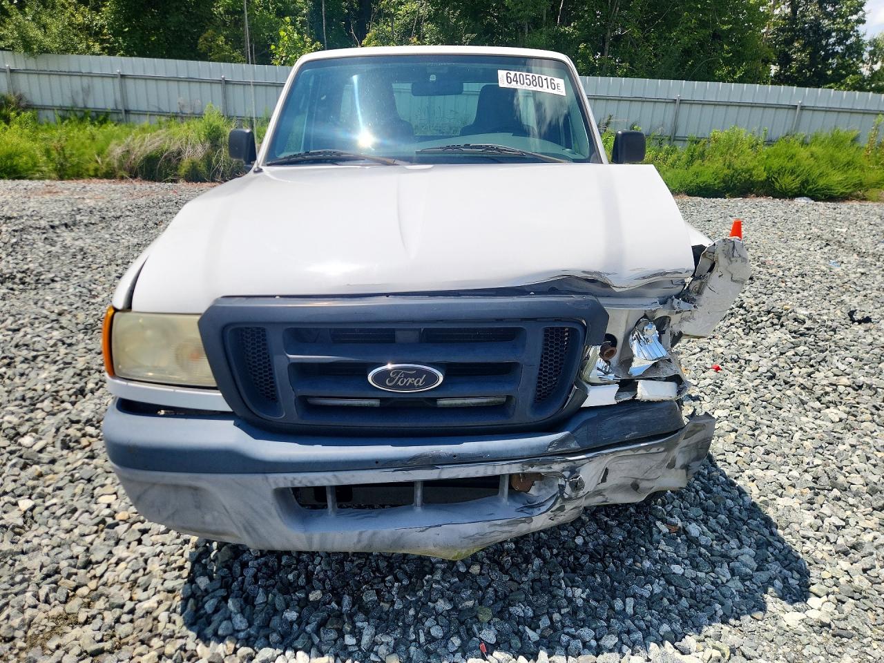 2004 Ford Ranger White vin: 1FTYR10D54PB66058