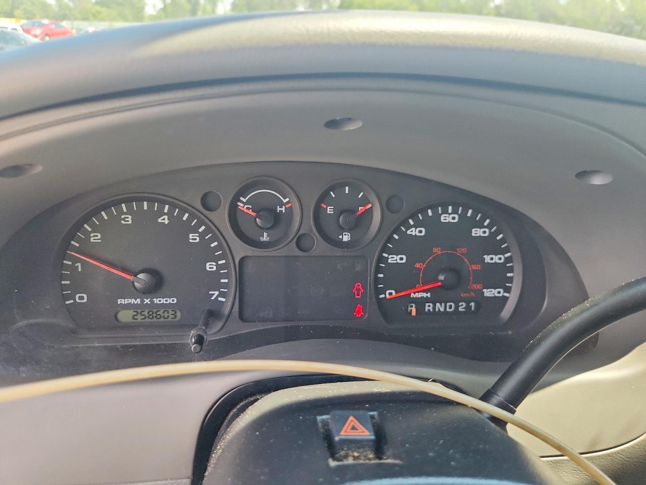 2004 Ford Ranger White vin: 1FTYR10D54PB66058