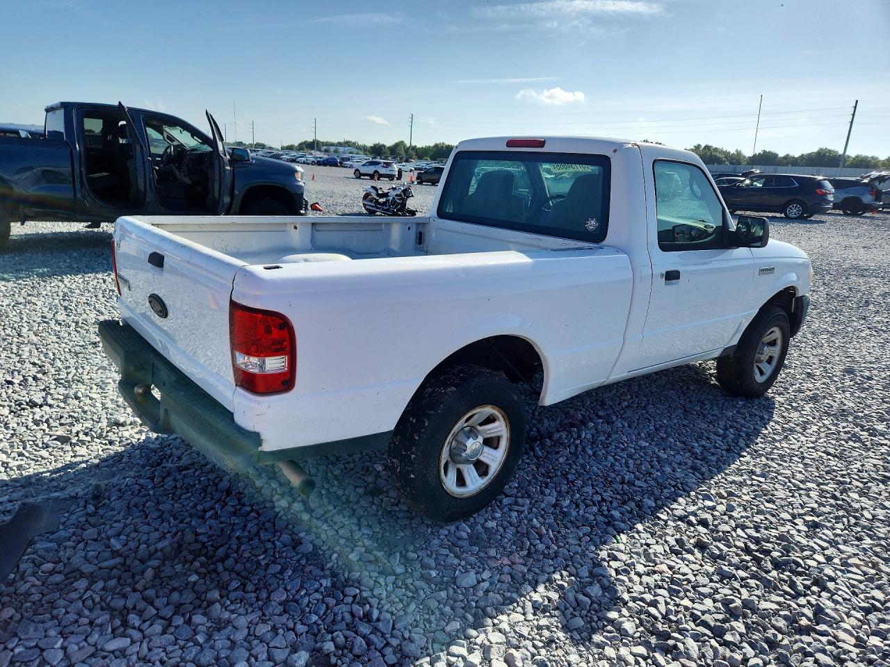 2006 Ford Ranger White vin: 1FTYR10D56PA89369