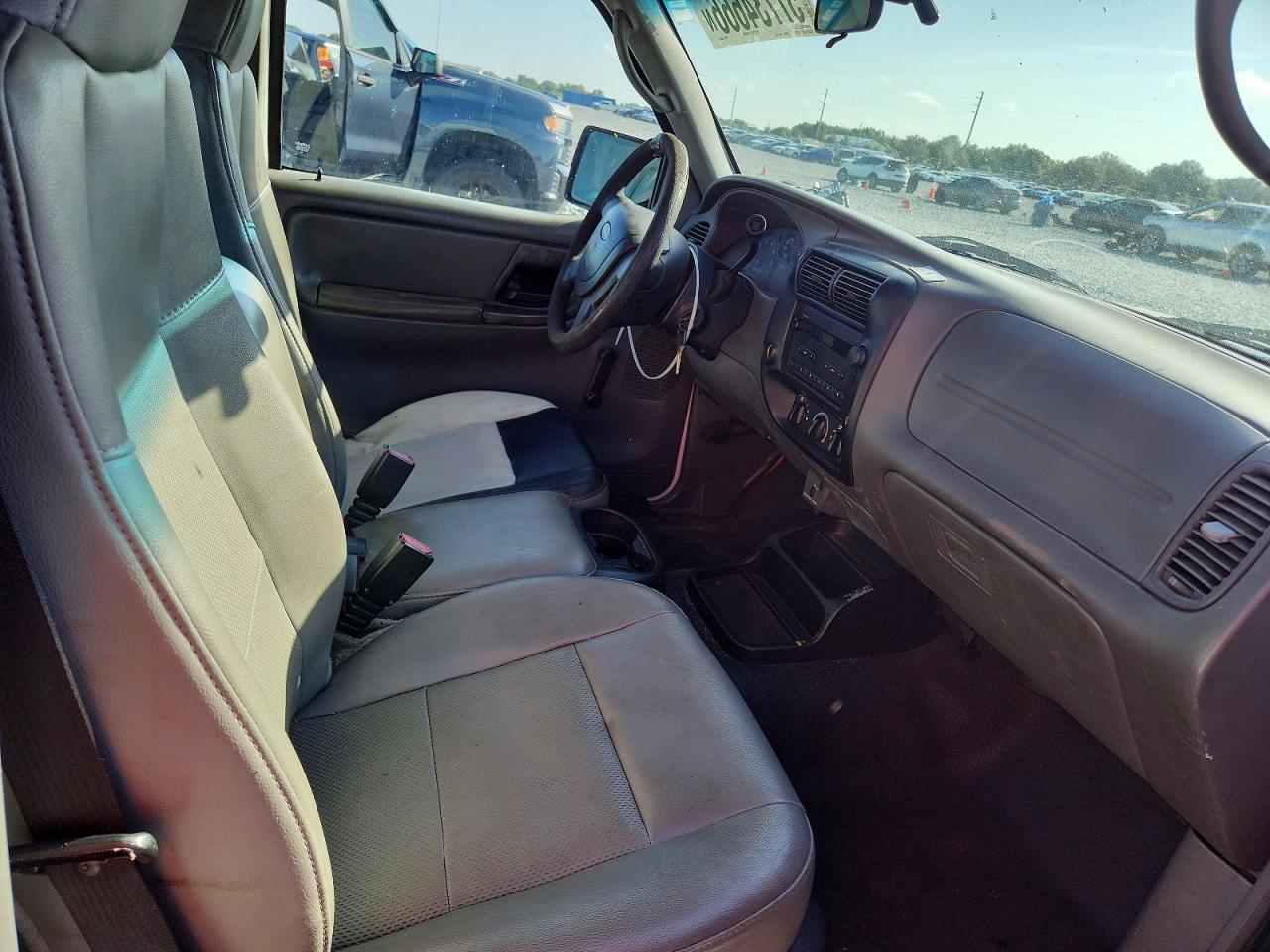 2006 Ford Ranger White vin: 1FTYR10D56PA89369