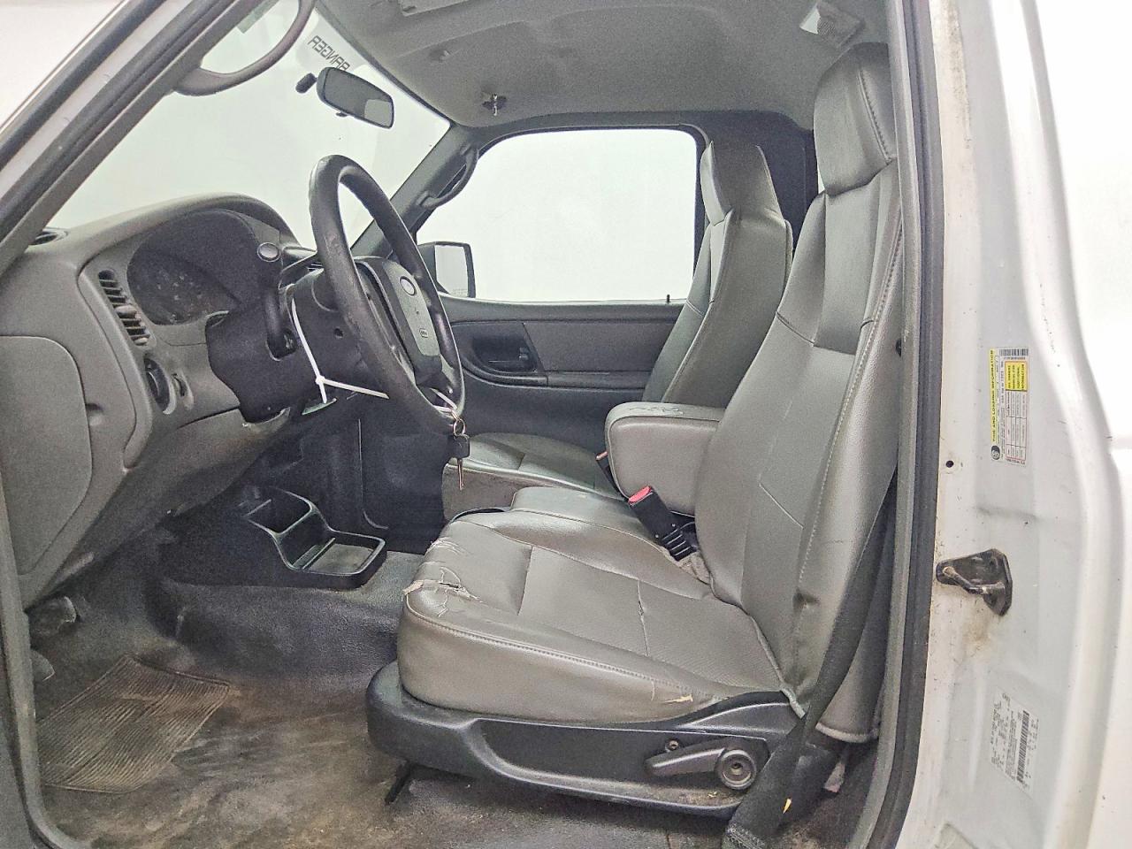 2008 Ford Ranger White vin: 1FTYR10D58PA50056