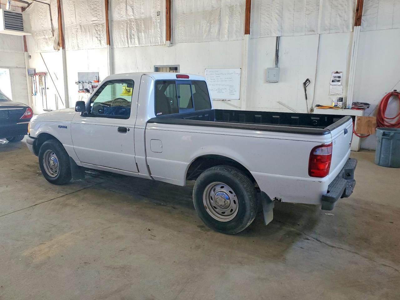 2002 Ford Ranger White vin: 1FTYR10D62PB49797