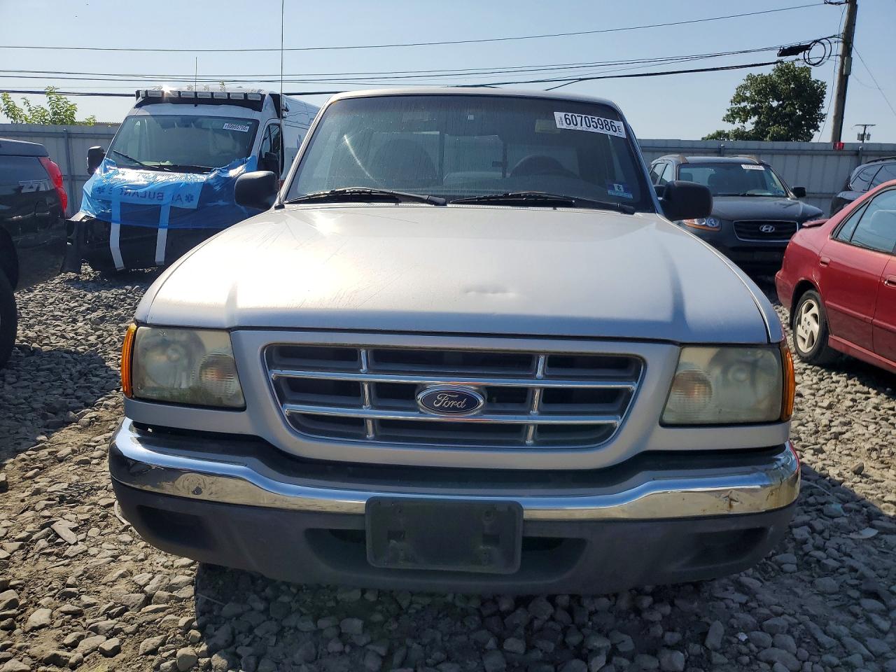 2002 Ford Ranger Silver vin: 1FTYR10D62PB75025