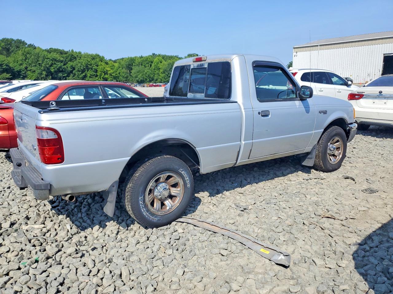 2002 Ford Ranger Silver vin: 1FTYR10D62PB75025
