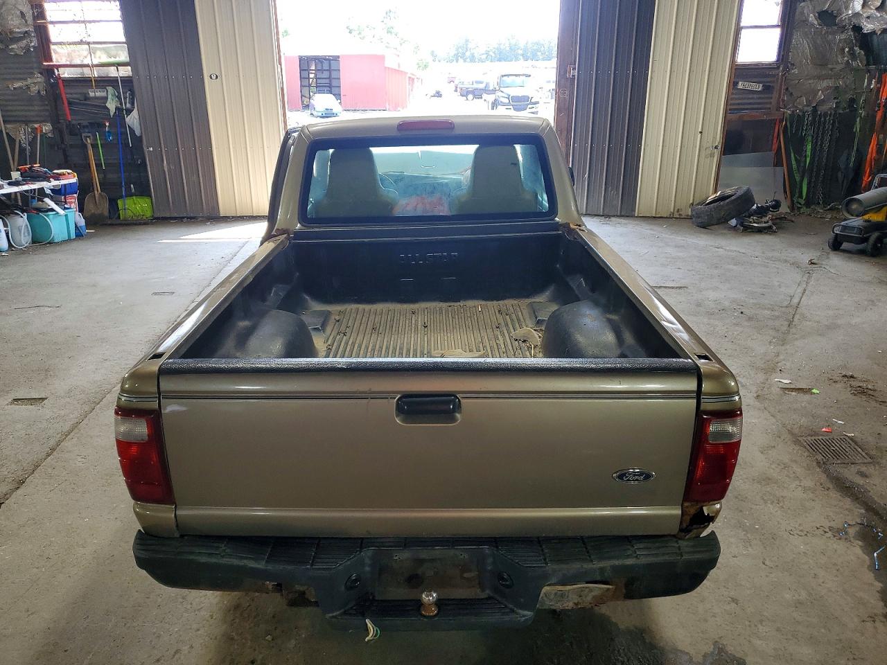 2004 Ford Ranger Beige vin: 1FTYR10D64PB17600