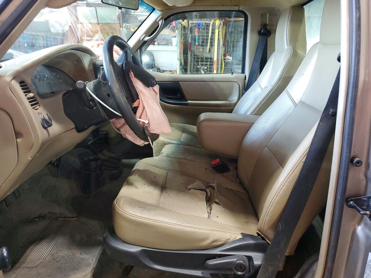2004 Ford Ranger Beige vin: 1FTYR10D64PB17600