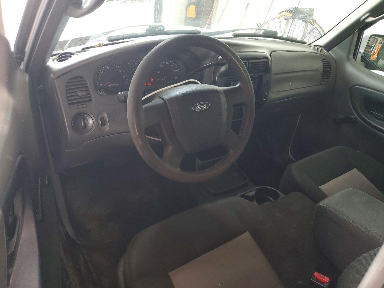 2009 Ford Ranger Белый vin: 1FTYR10D69PA00414