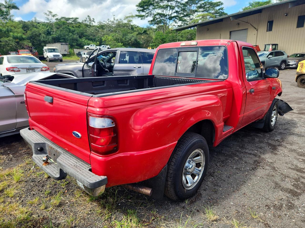 2002 Ford Ranger Red vin: 1FTYR10D72TA57329
