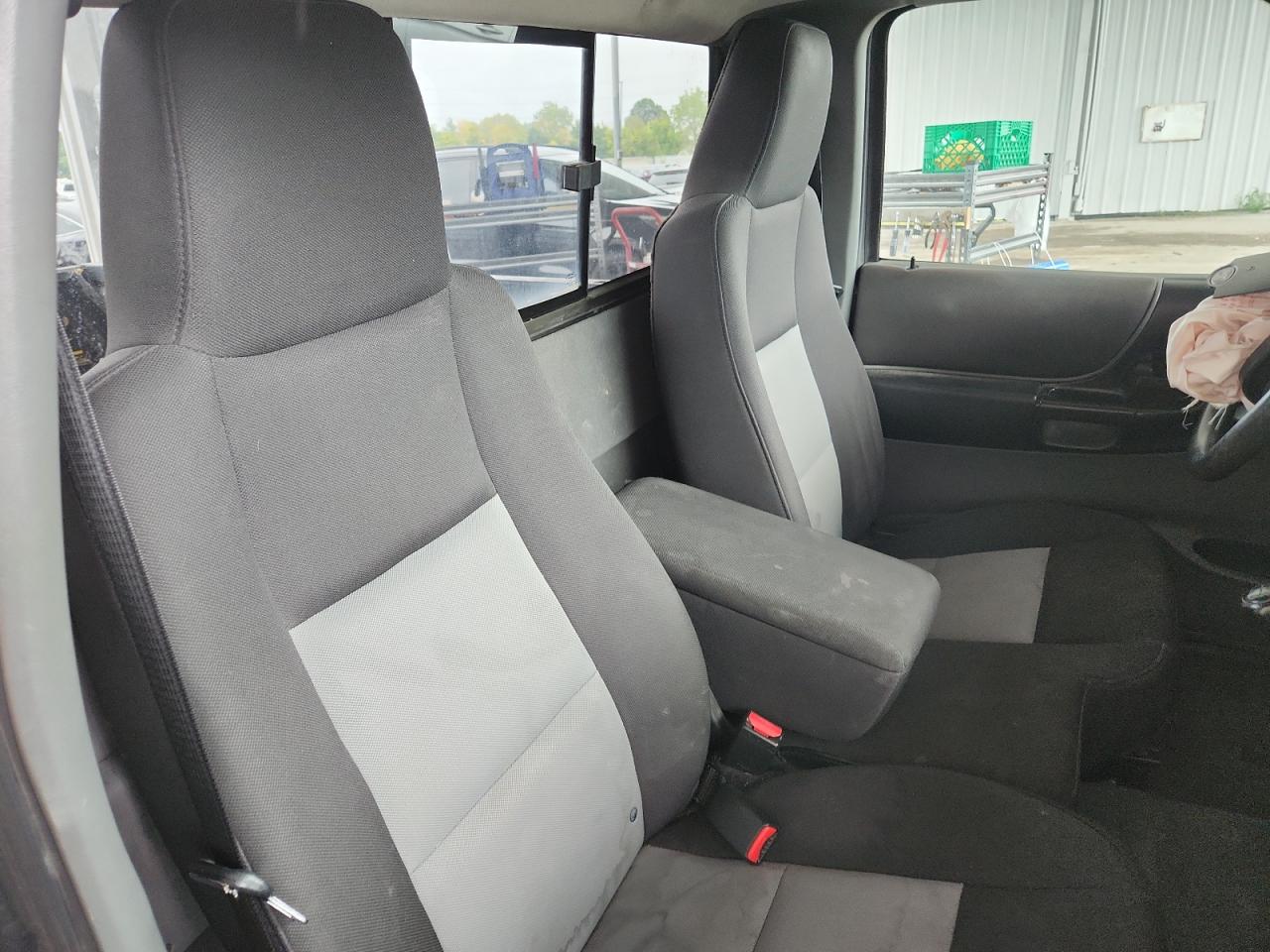 2004 Ford Ranger Gray vin: 1FTYR10D74PA60937