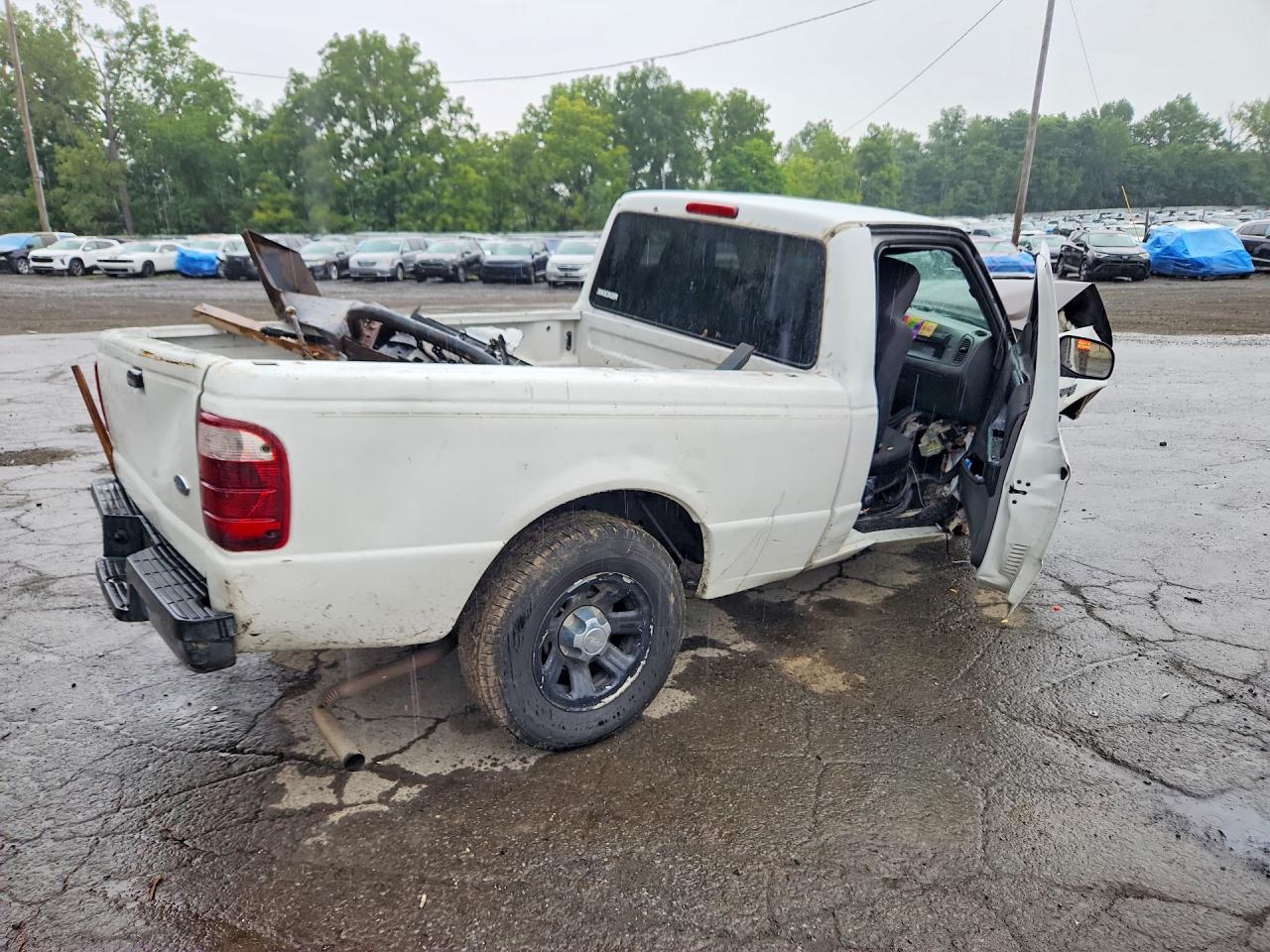 2004 Ford Ranger White vin: 1FTYR10D74PB07657