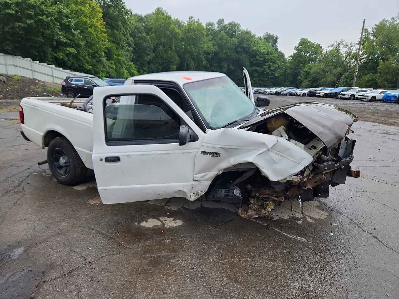 2004 Ford Ranger White vin: 1FTYR10D74PB07657