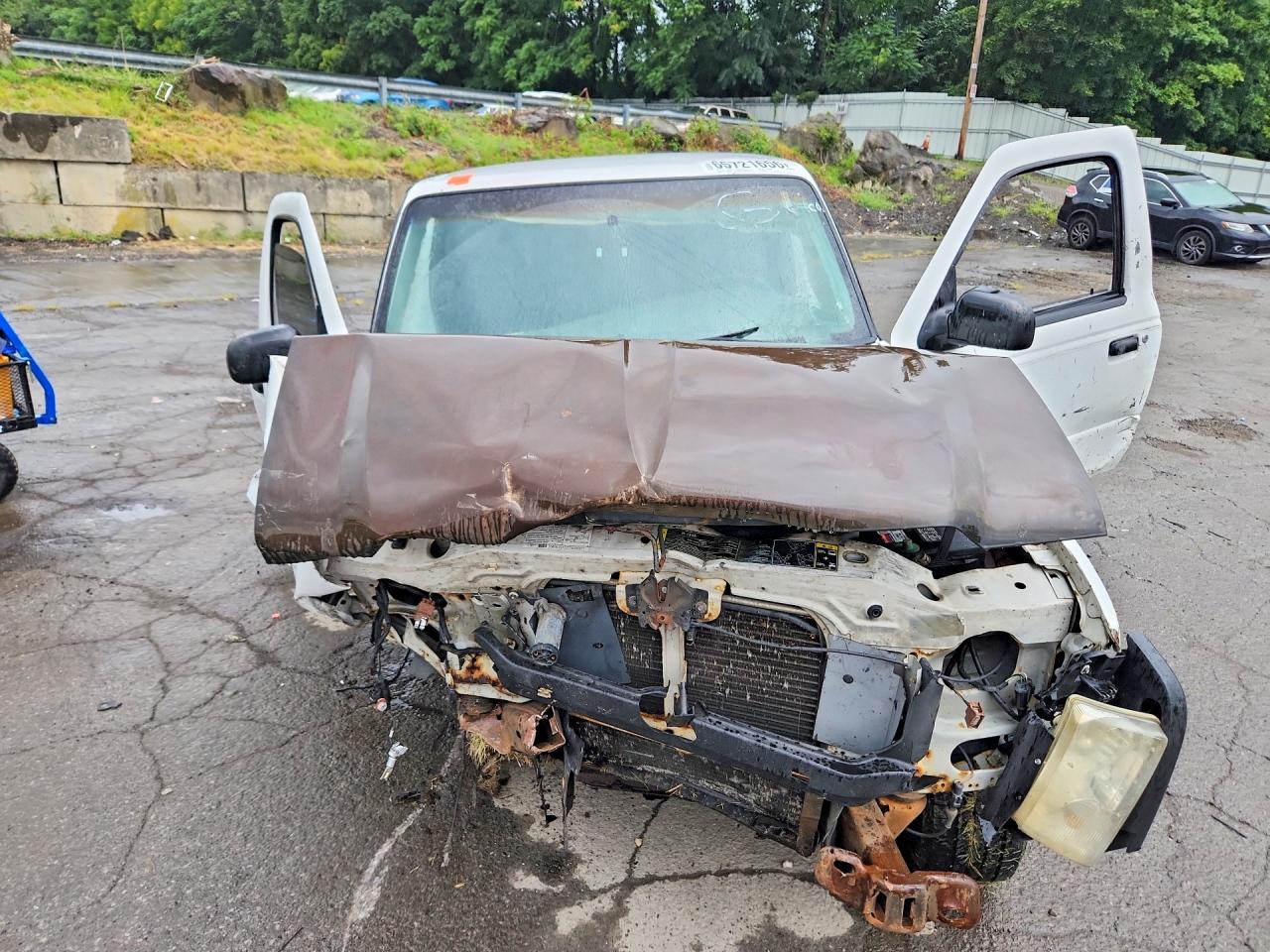 2004 Ford Ranger White vin: 1FTYR10D74PB07657