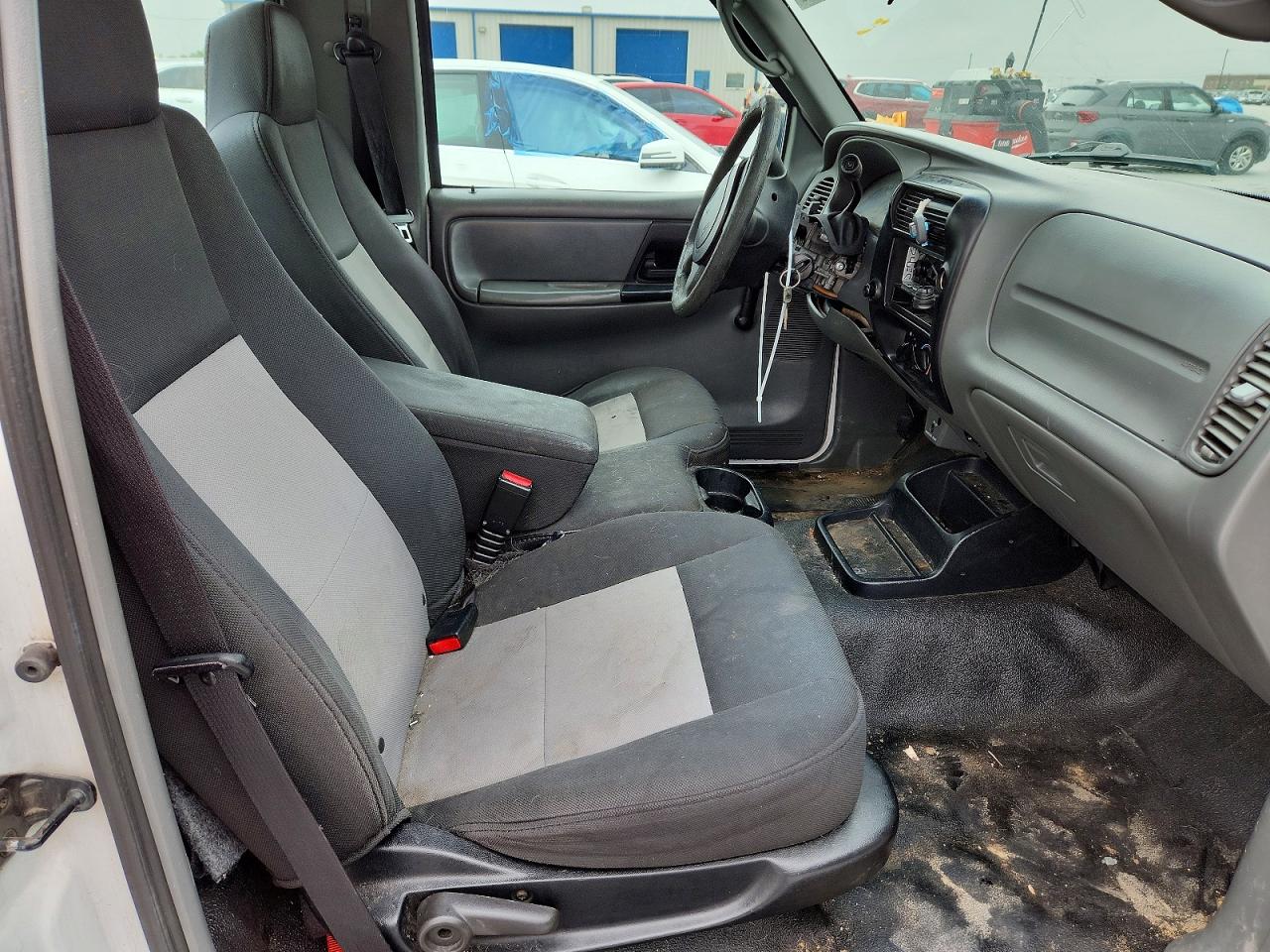 2006 Ford Ranger White vin: 1FTYR10D76PA90183