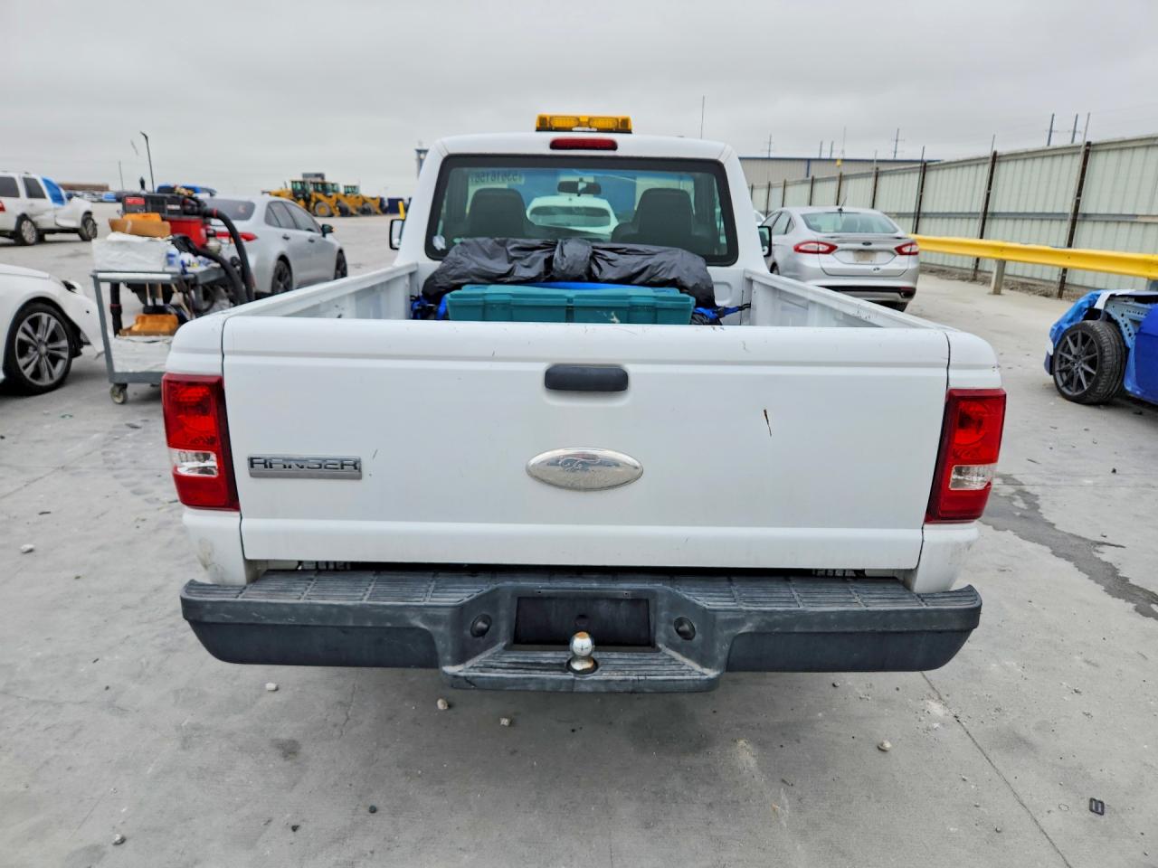 2006 Ford Ranger White vin: 1FTYR10D76PA90183