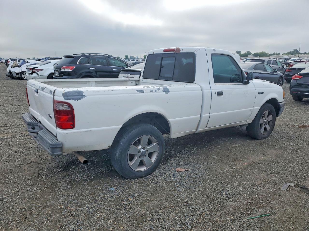 2001 Ford Ranger White vin: 1FTYR10D81PB34359