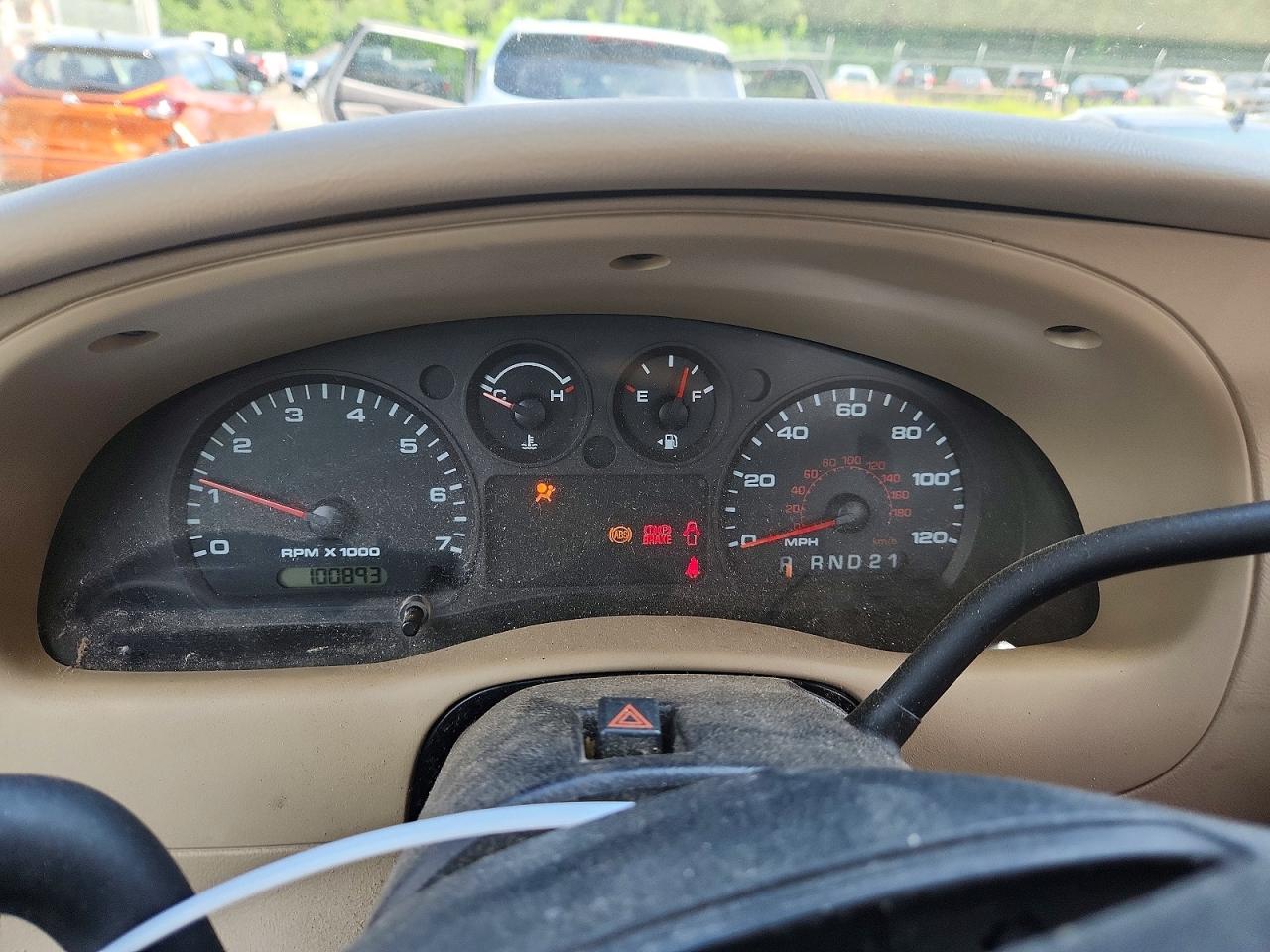 2006 Ford Ranger Red vin: 1FTYR10D86PA23656