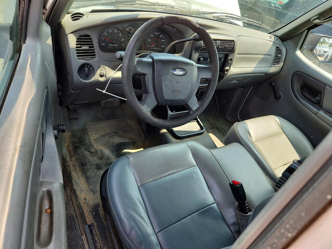 2007 Ford Ranger White vin: 1FTYR10D87PA58294