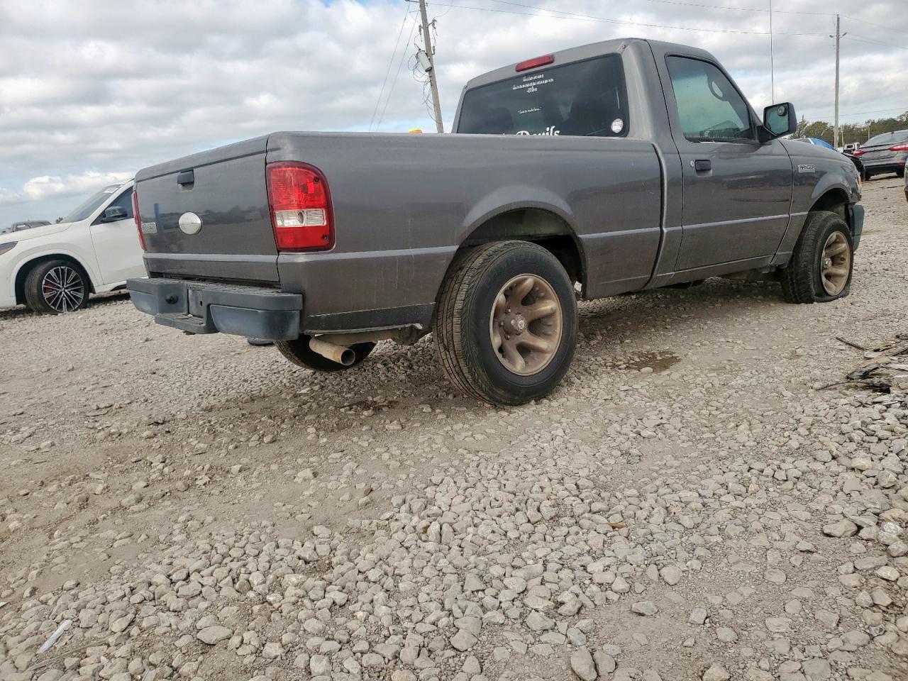 2007 Ford Ranger Tan vin: 1FTYR10D87PA58814