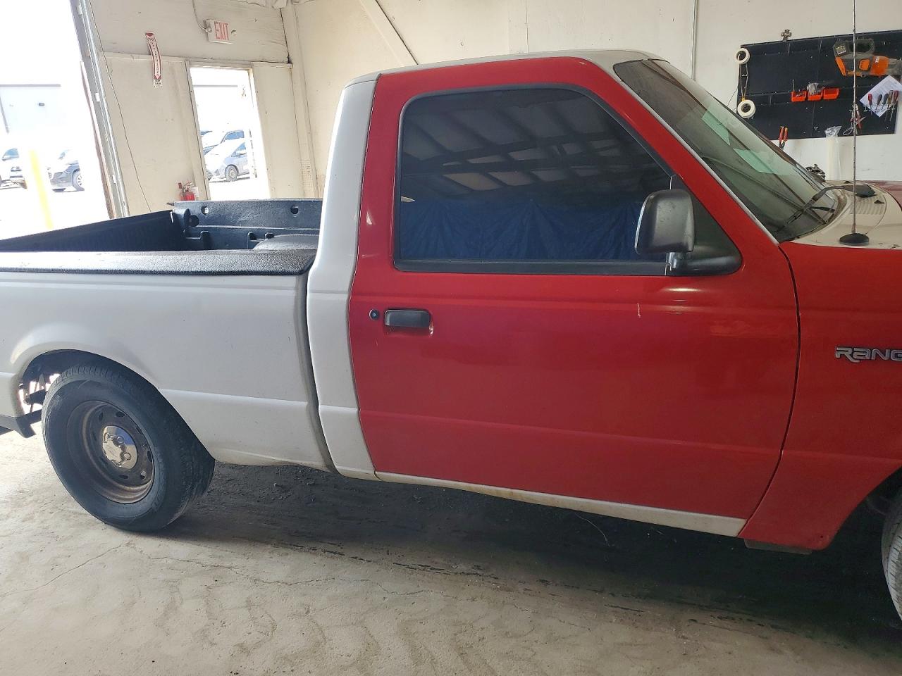 2009 Ford Ranger Xl Two Tone vin: 1FTYR10D89PA19773