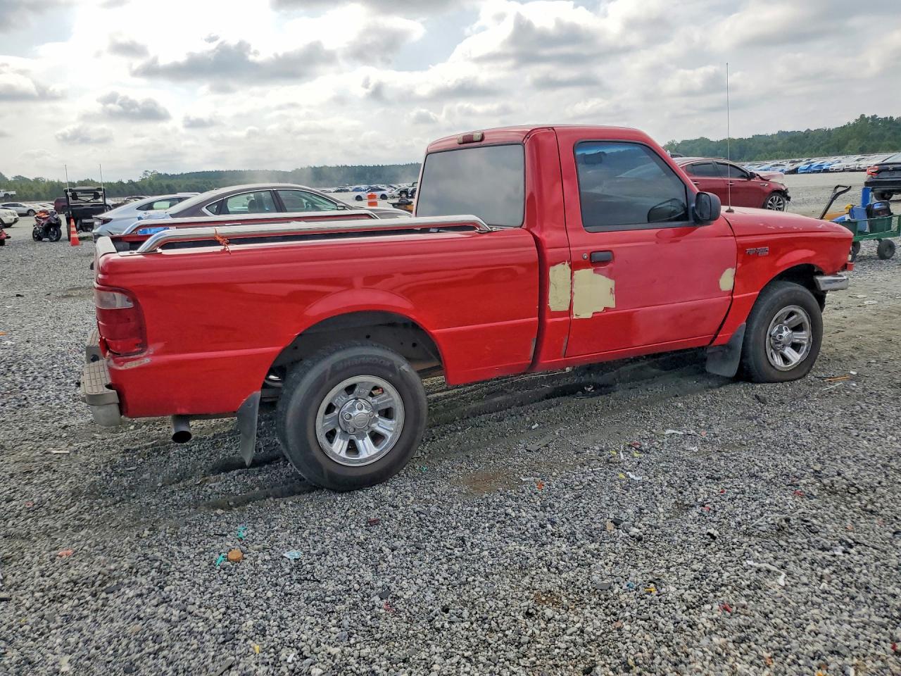 2002 Ford Ranger Red vin: 1FTYR10D92TA68963
