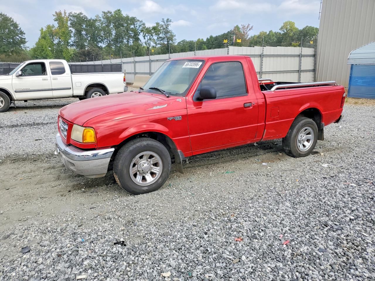 2002 Ford Ranger Red vin: 1FTYR10D92TA68963