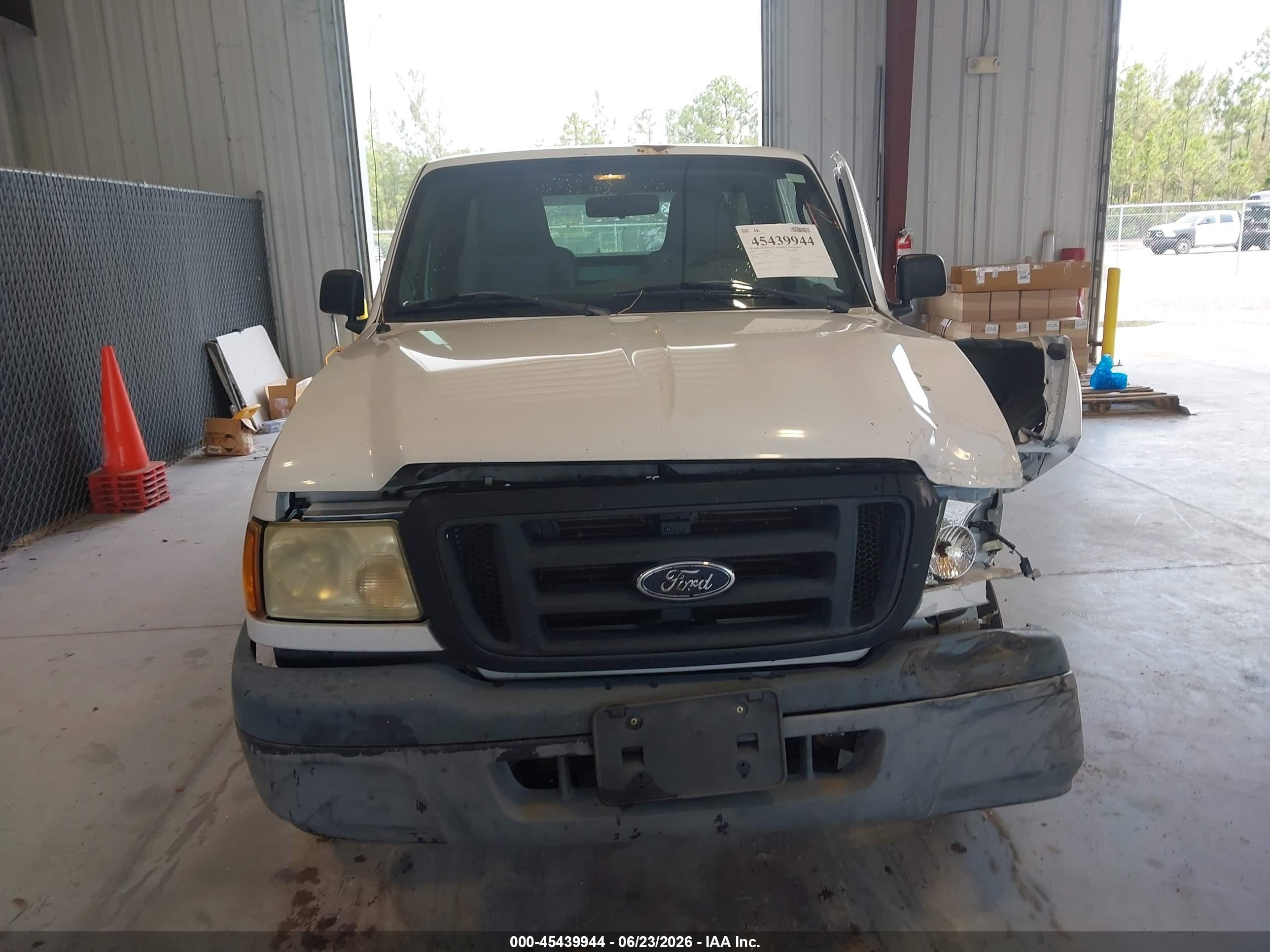 2004 Ford Ranger Xl/xlt White vin: 1FTYR10D94PA78050