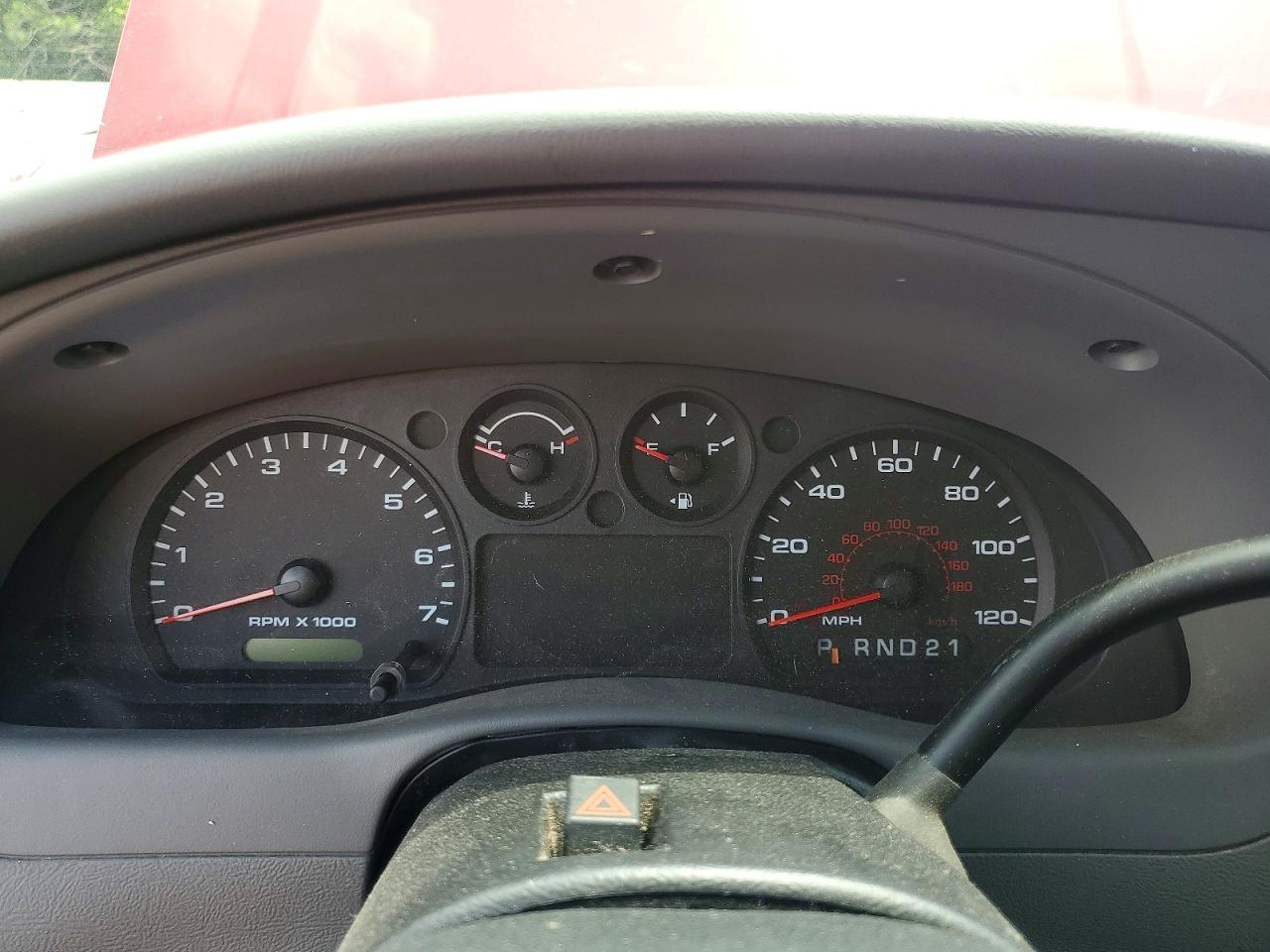 2007 Ford Ranger Red vin: 1FTYR10D97PA24591