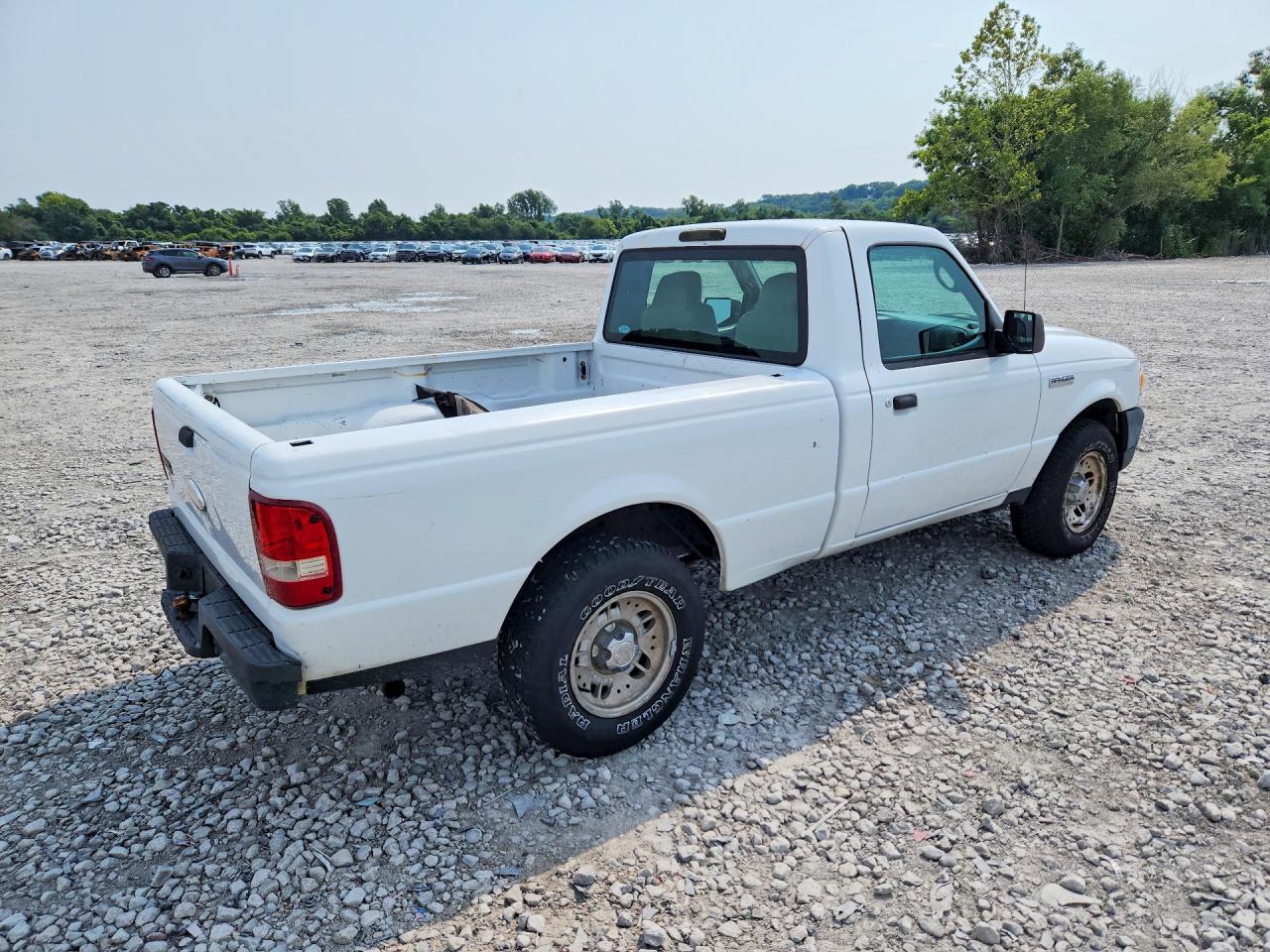 2007 Ford Ranger White vin: 1FTYR10D97PA26776