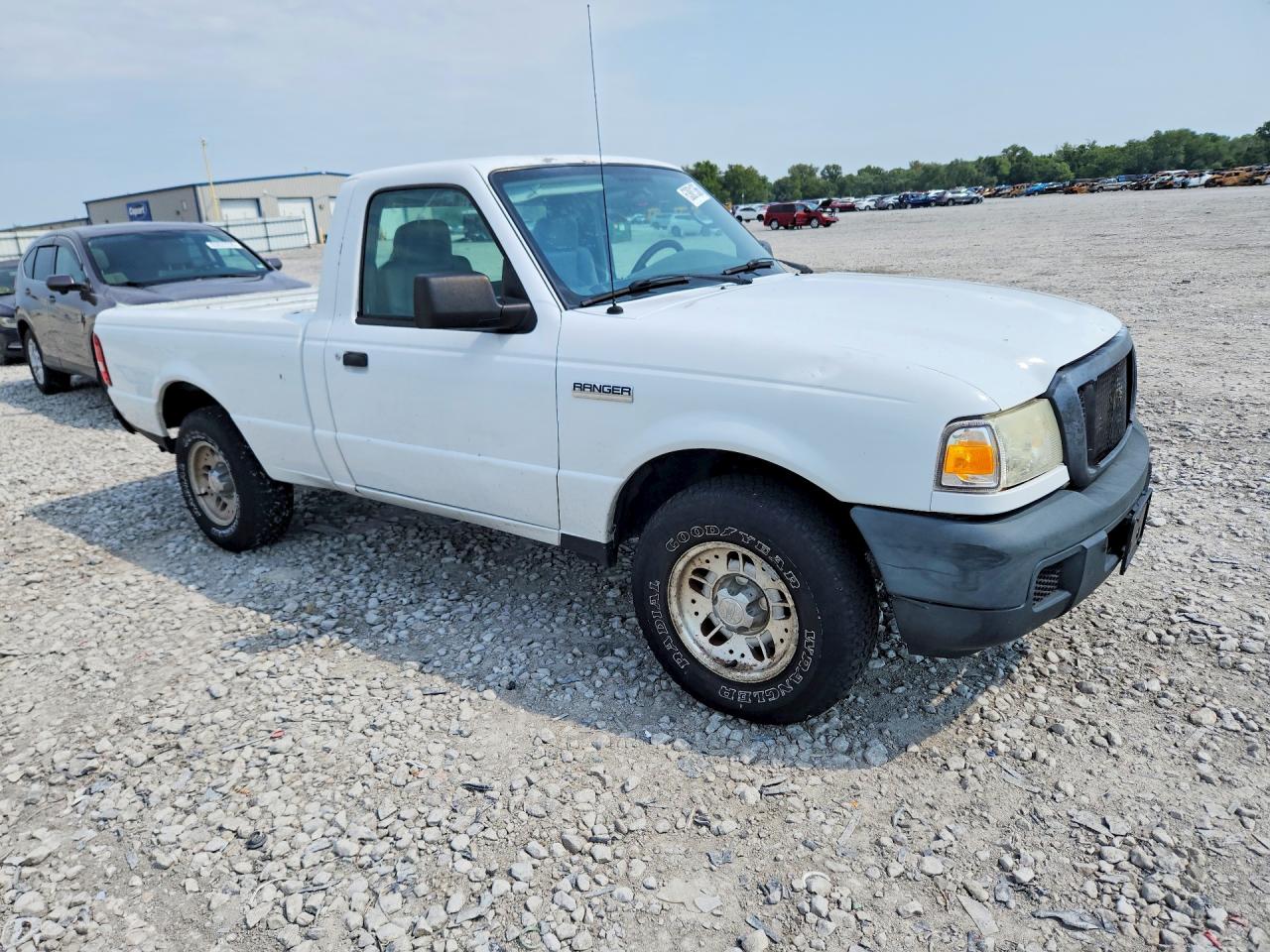 2007 Ford Ranger White vin: 1FTYR10D97PA26776