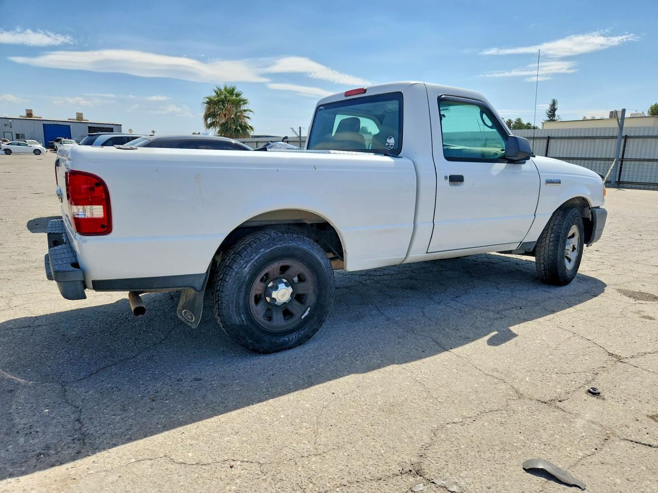2007 Ford Ranger White vin: 1FTYR10D97PA72740