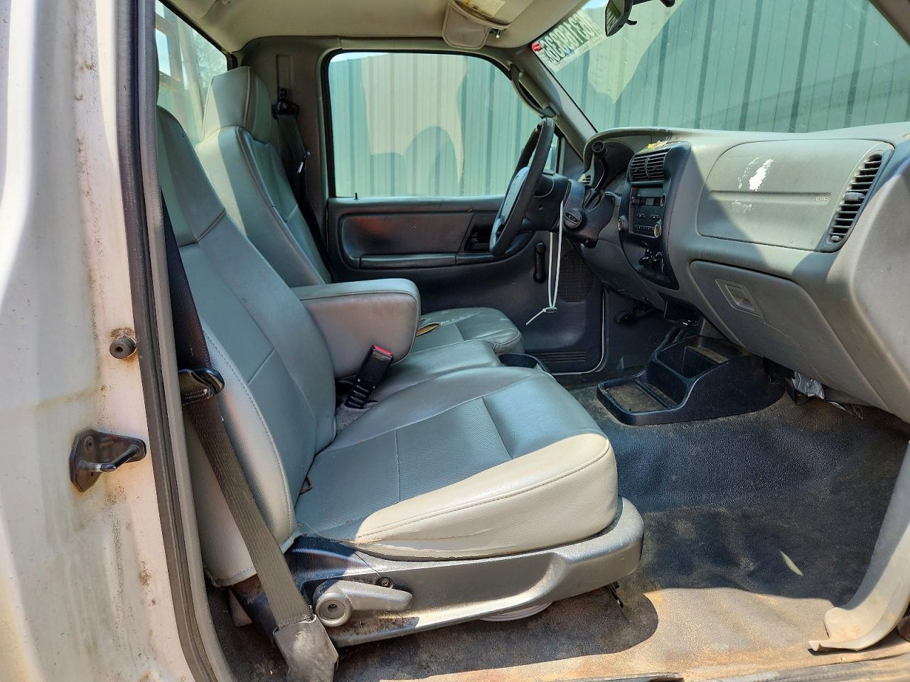 2008 Ford Ranger White vin: 1FTYR10D98PA74179